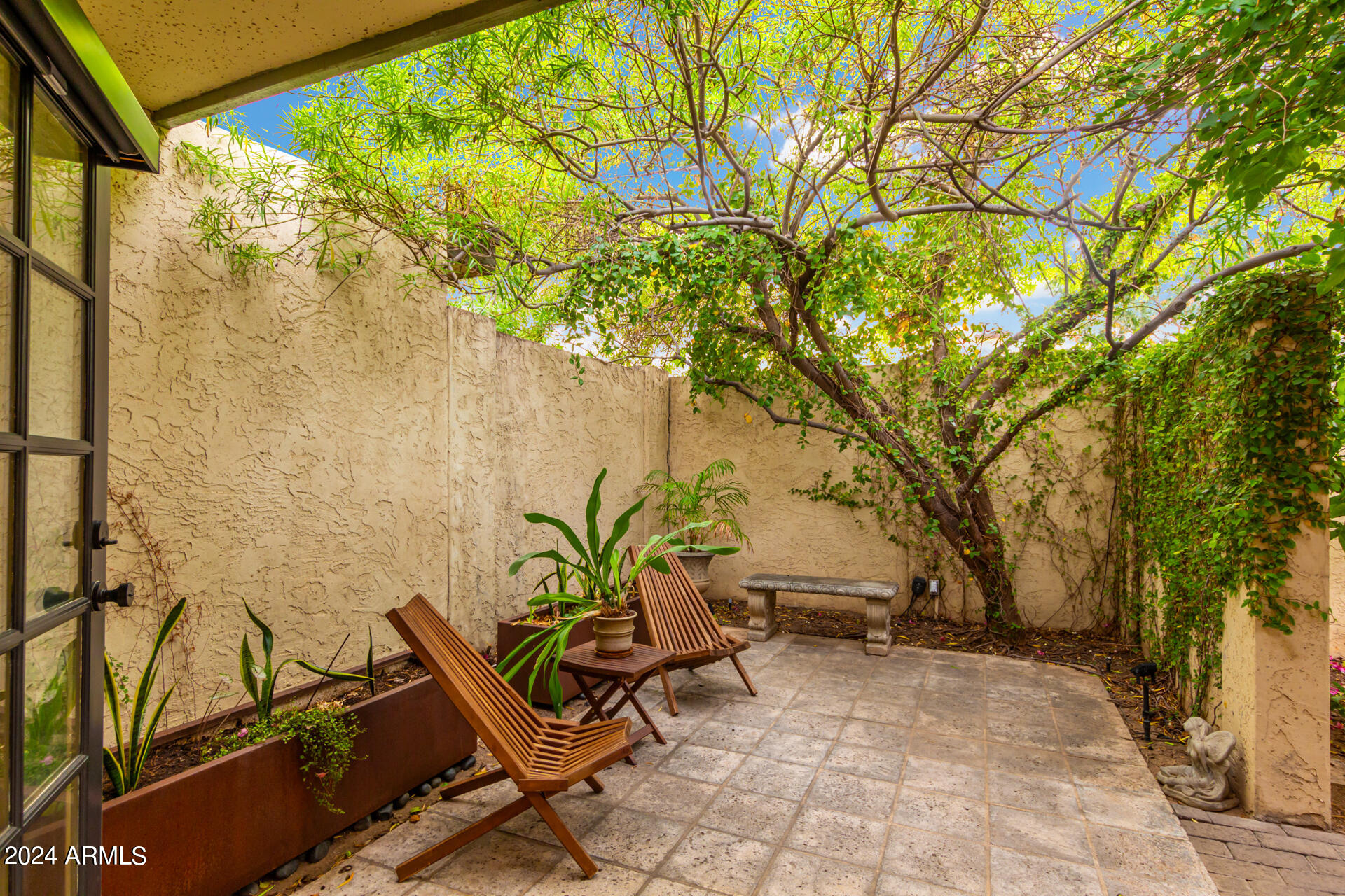 25 E ECHO Lane, Phoenix