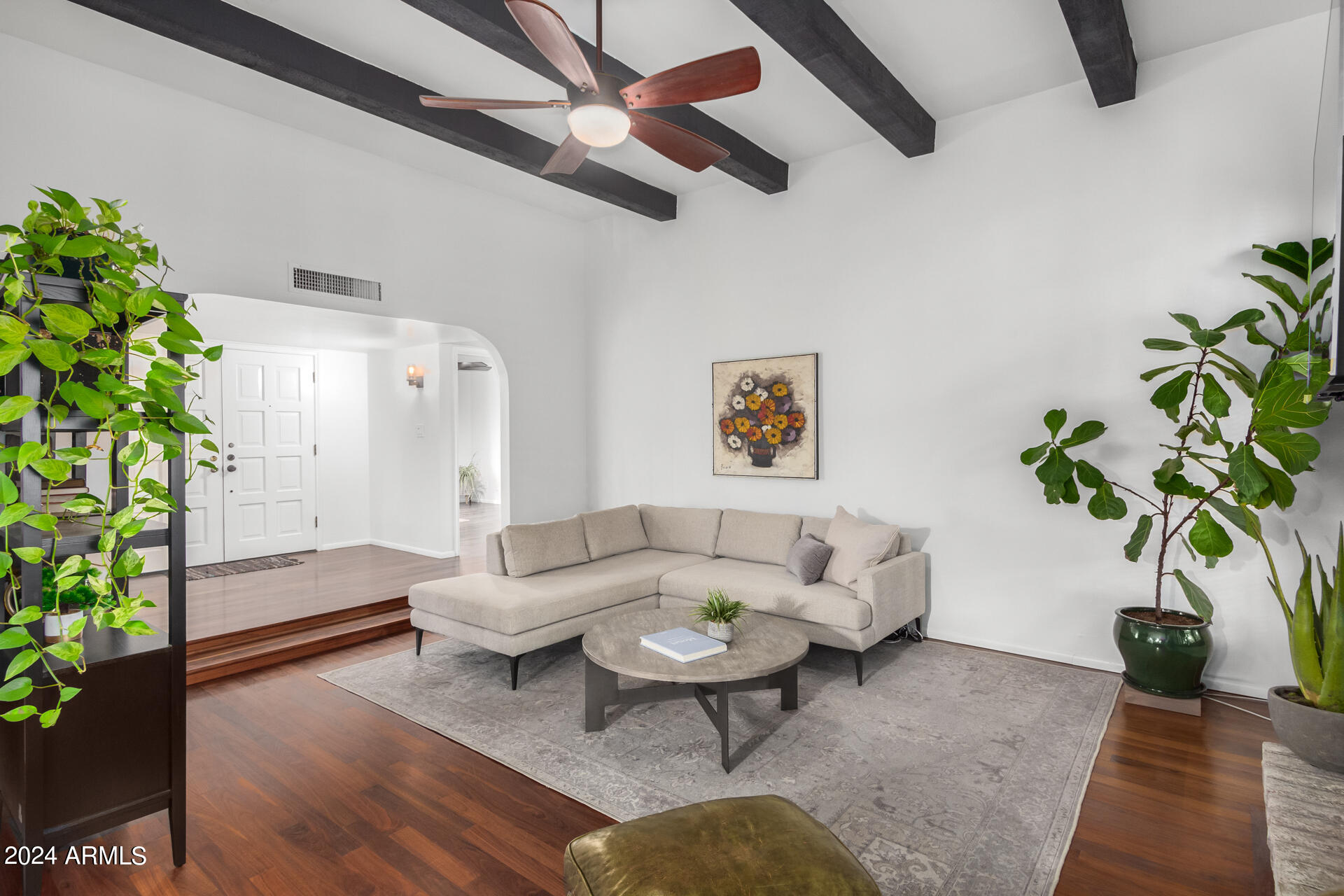 25 E ECHO Lane, Phoenix