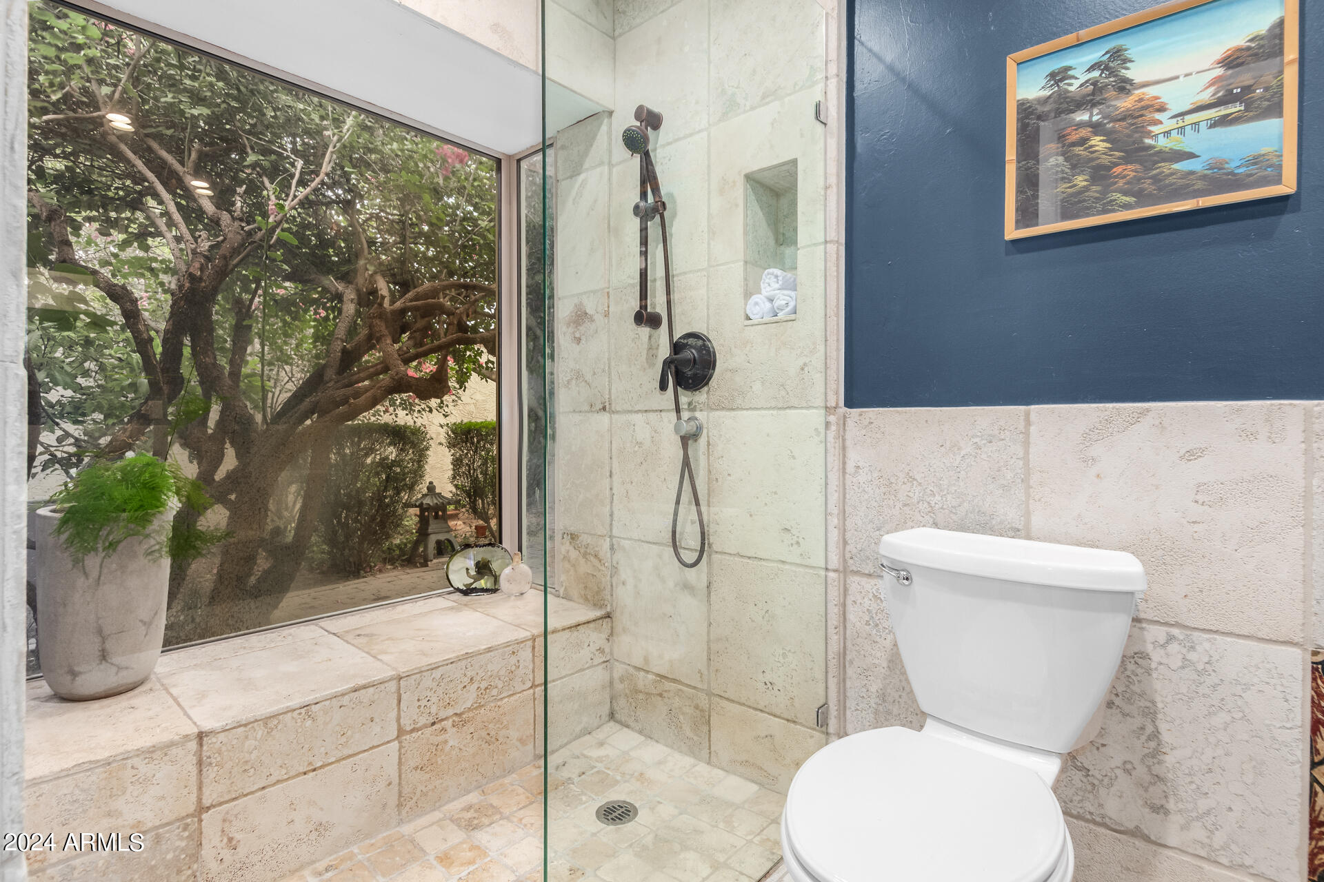 25 E ECHO Lane, Phoenix