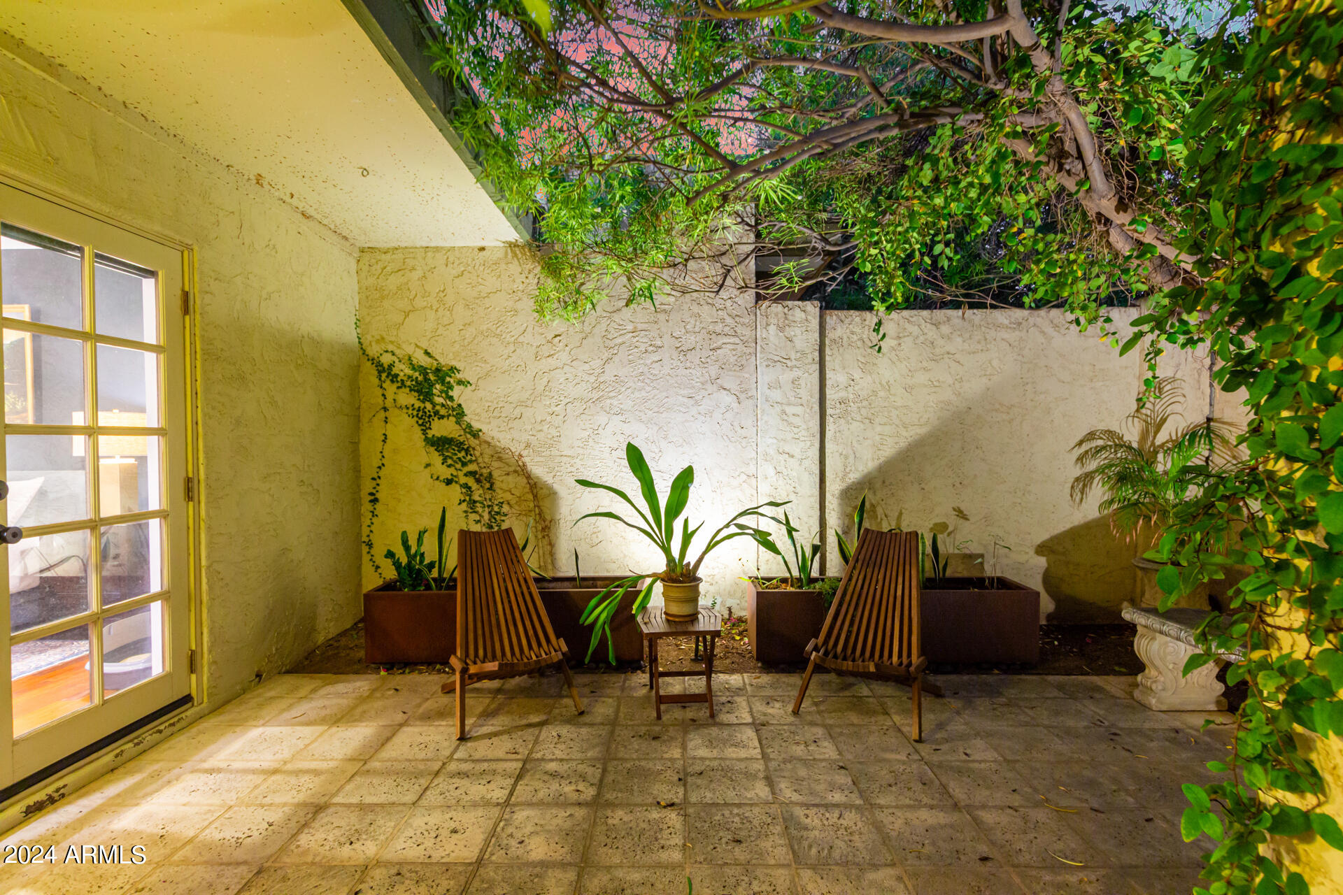 25 E ECHO Lane, Phoenix