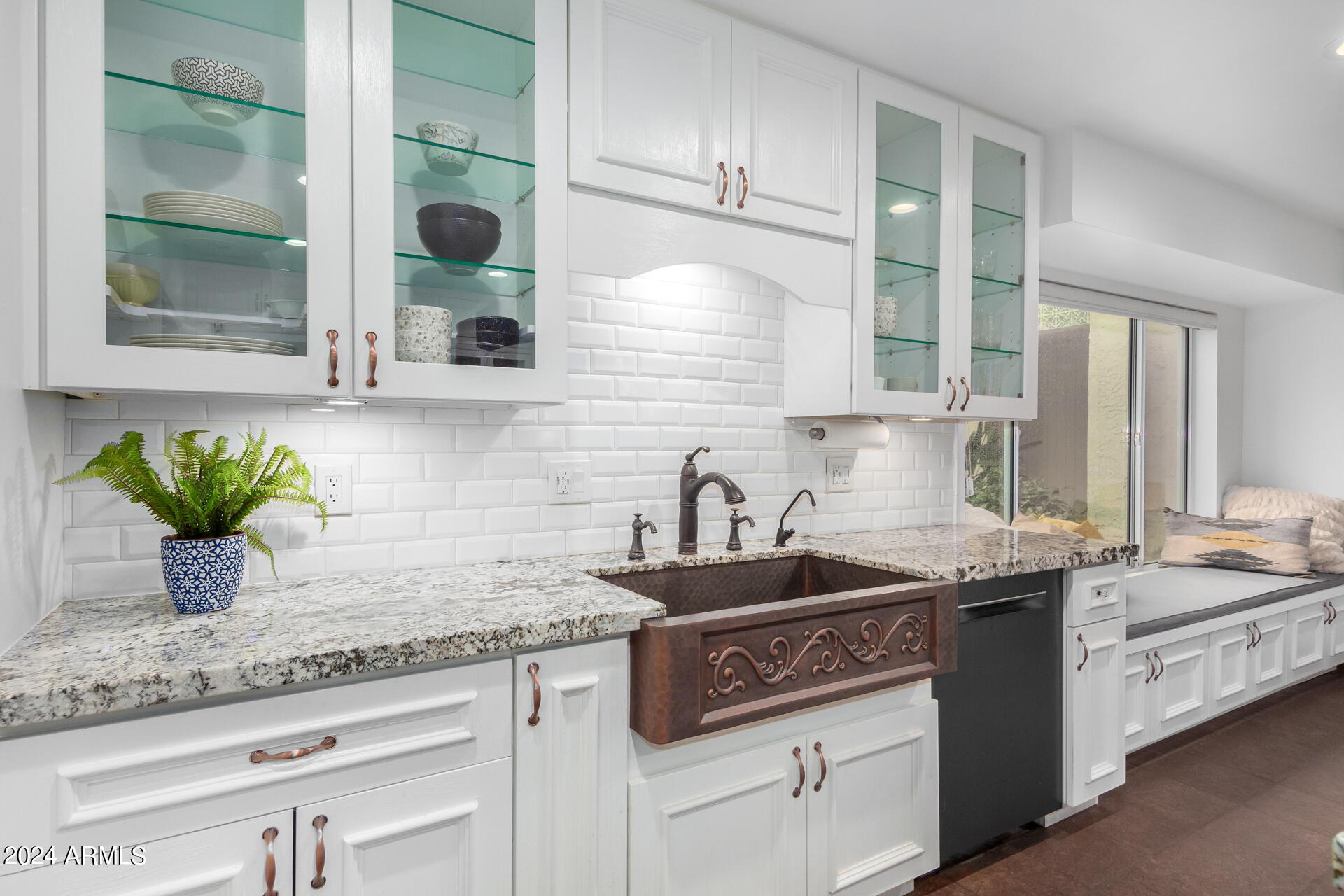 25 E ECHO Lane, Phoenix