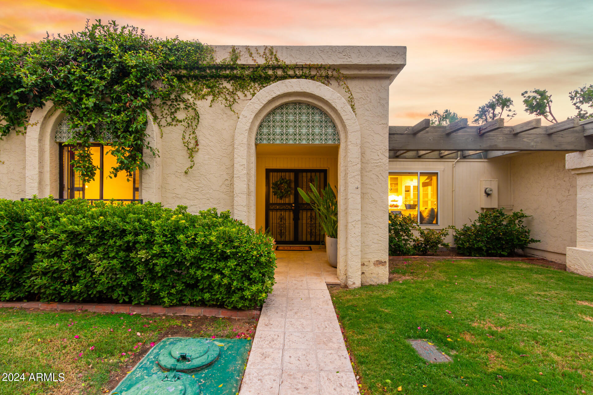 25 E ECHO Lane, Phoenix