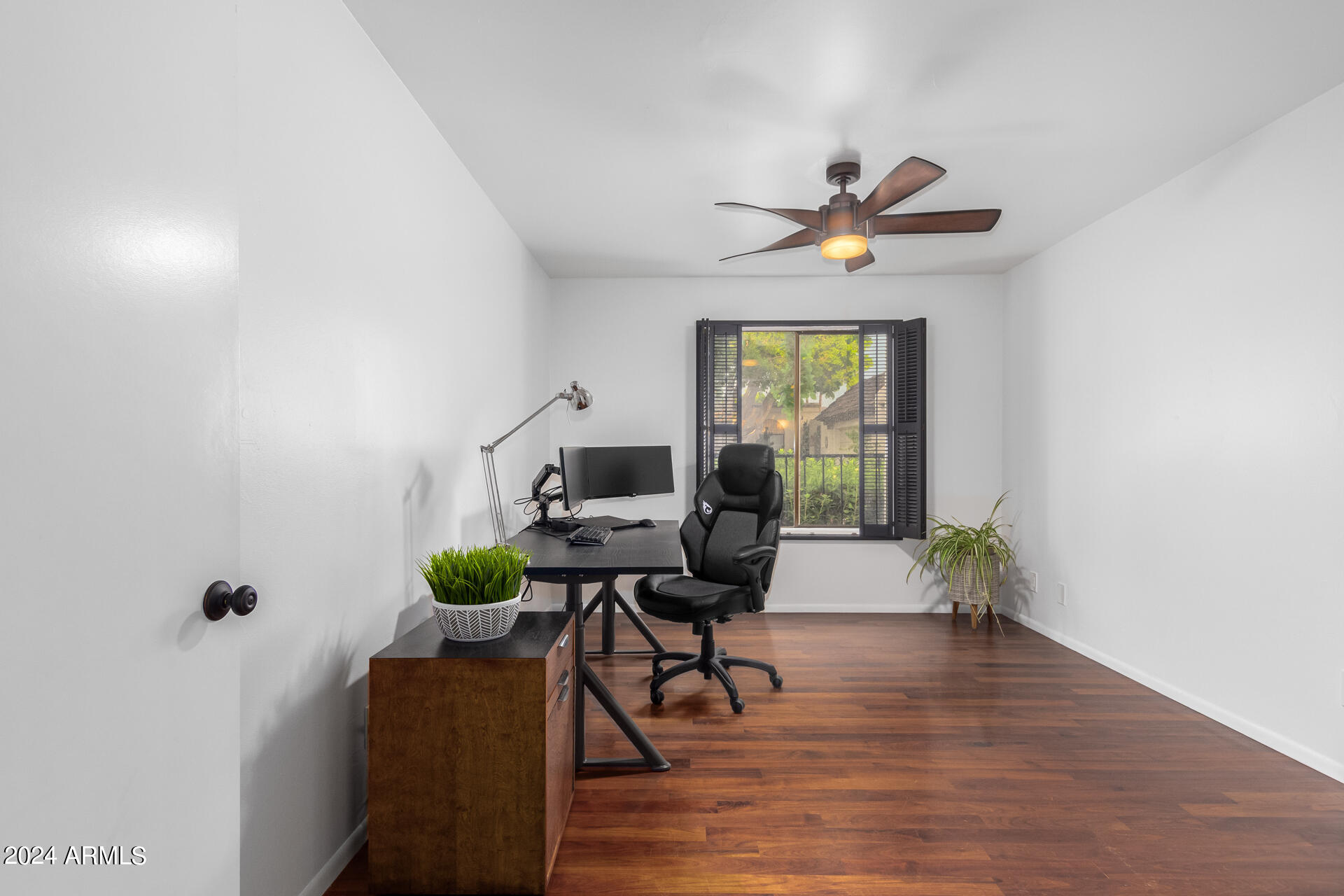 25 E ECHO Lane, Phoenix