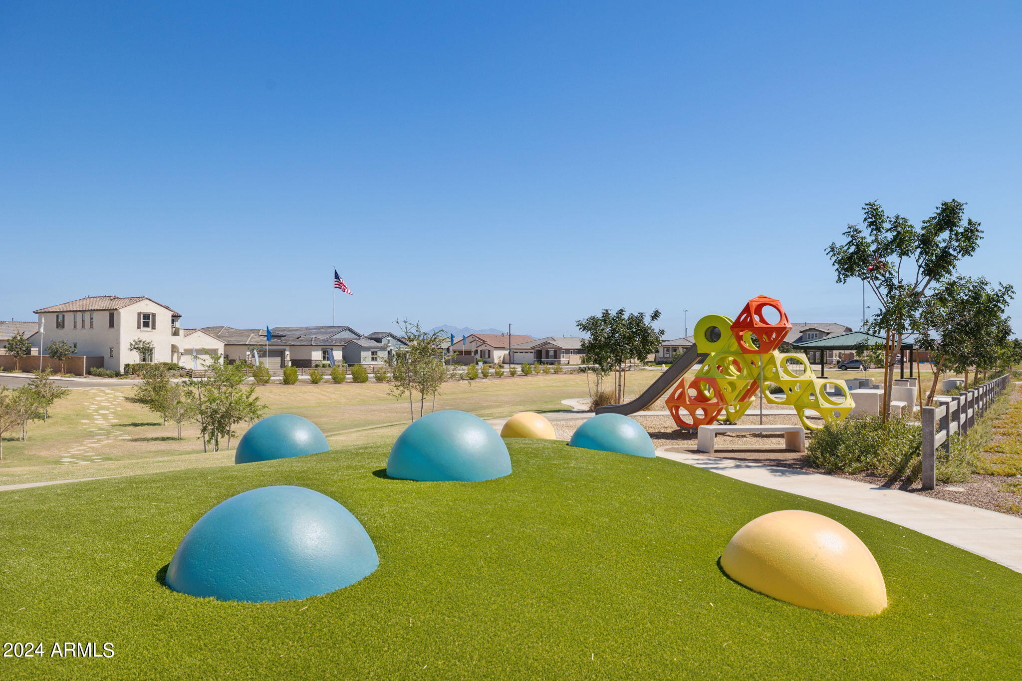 20141 W MONTECITO Avenue