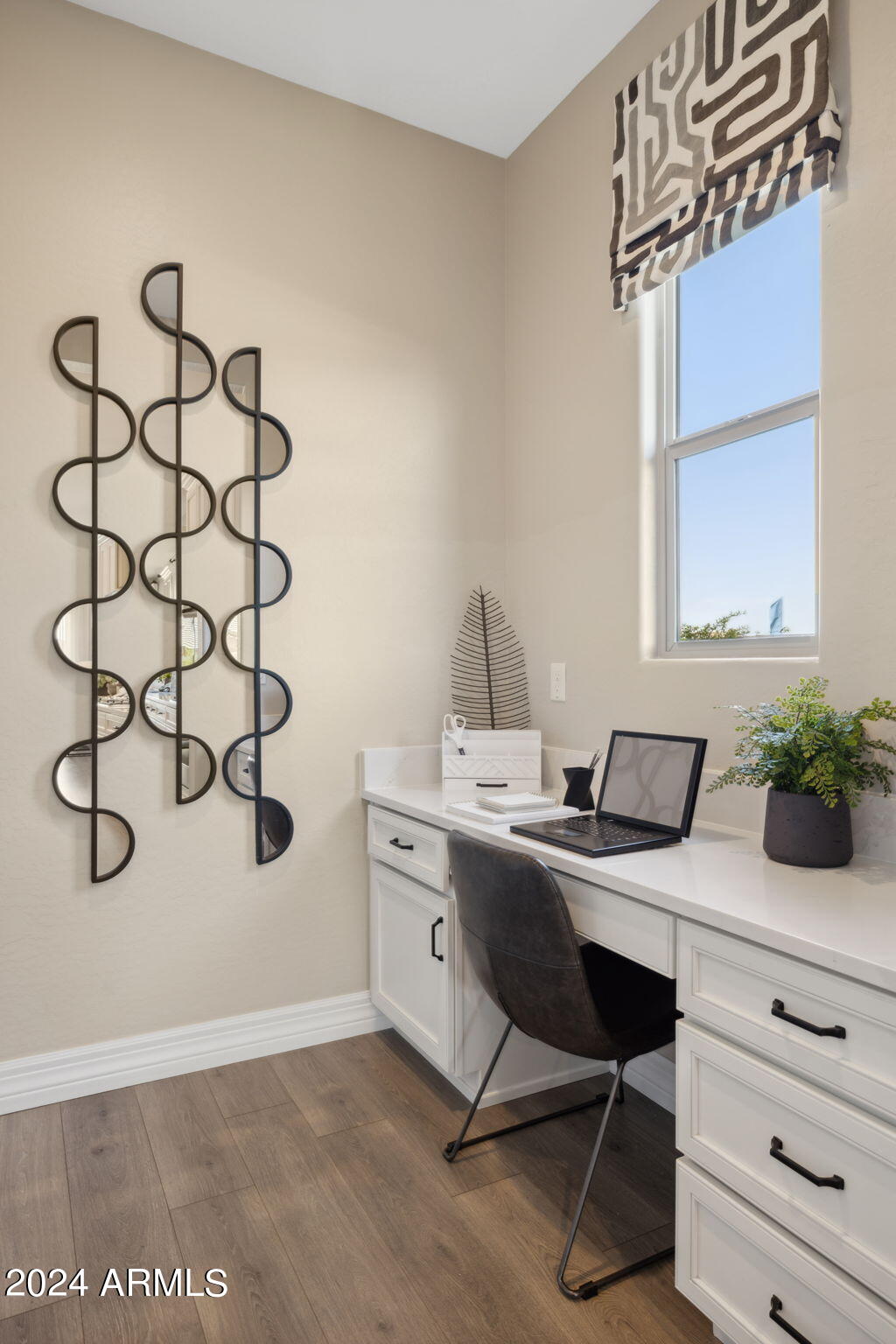 20141 W MONTECITO Avenue