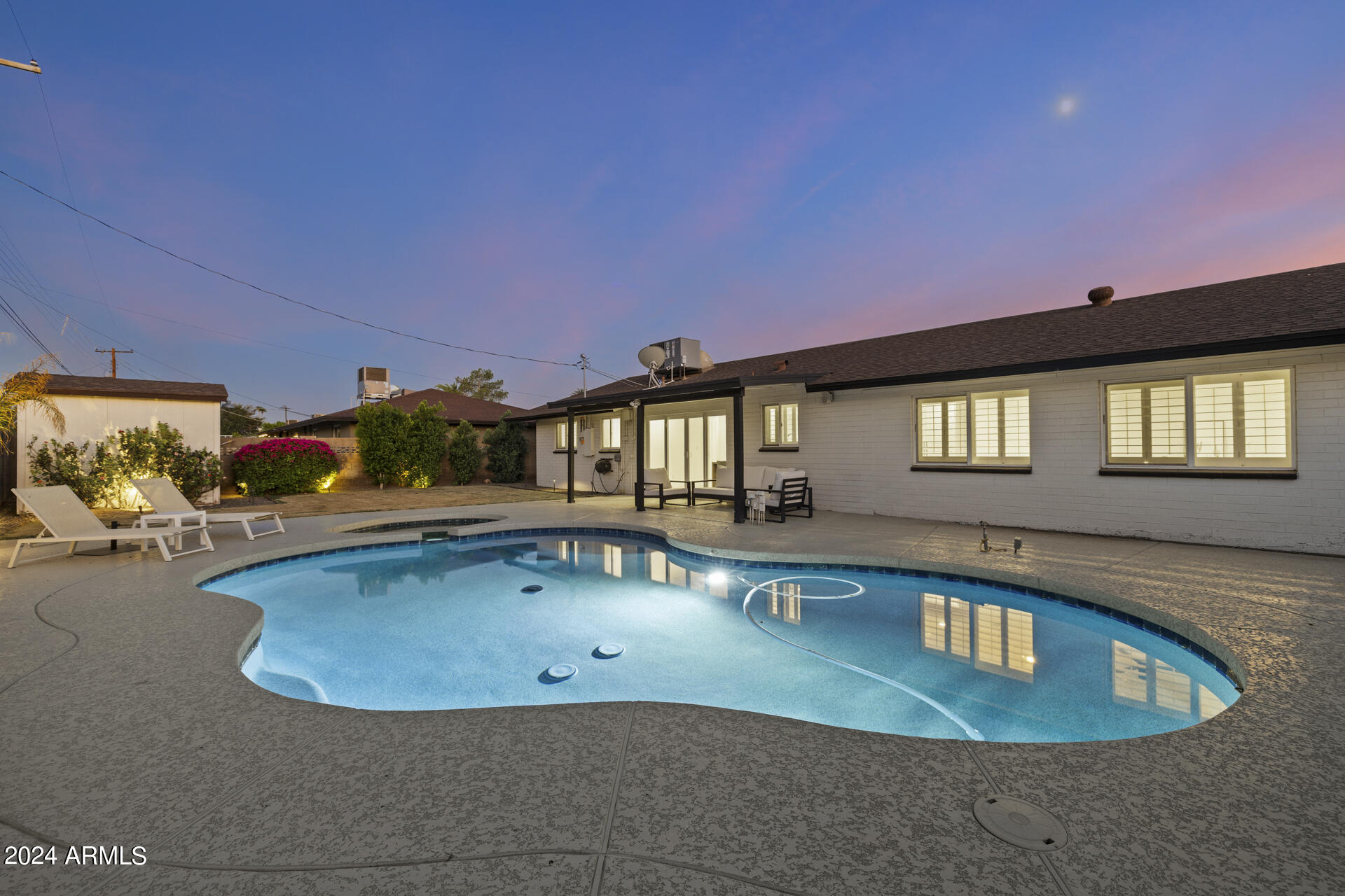 8214 E CAMELBACK Road