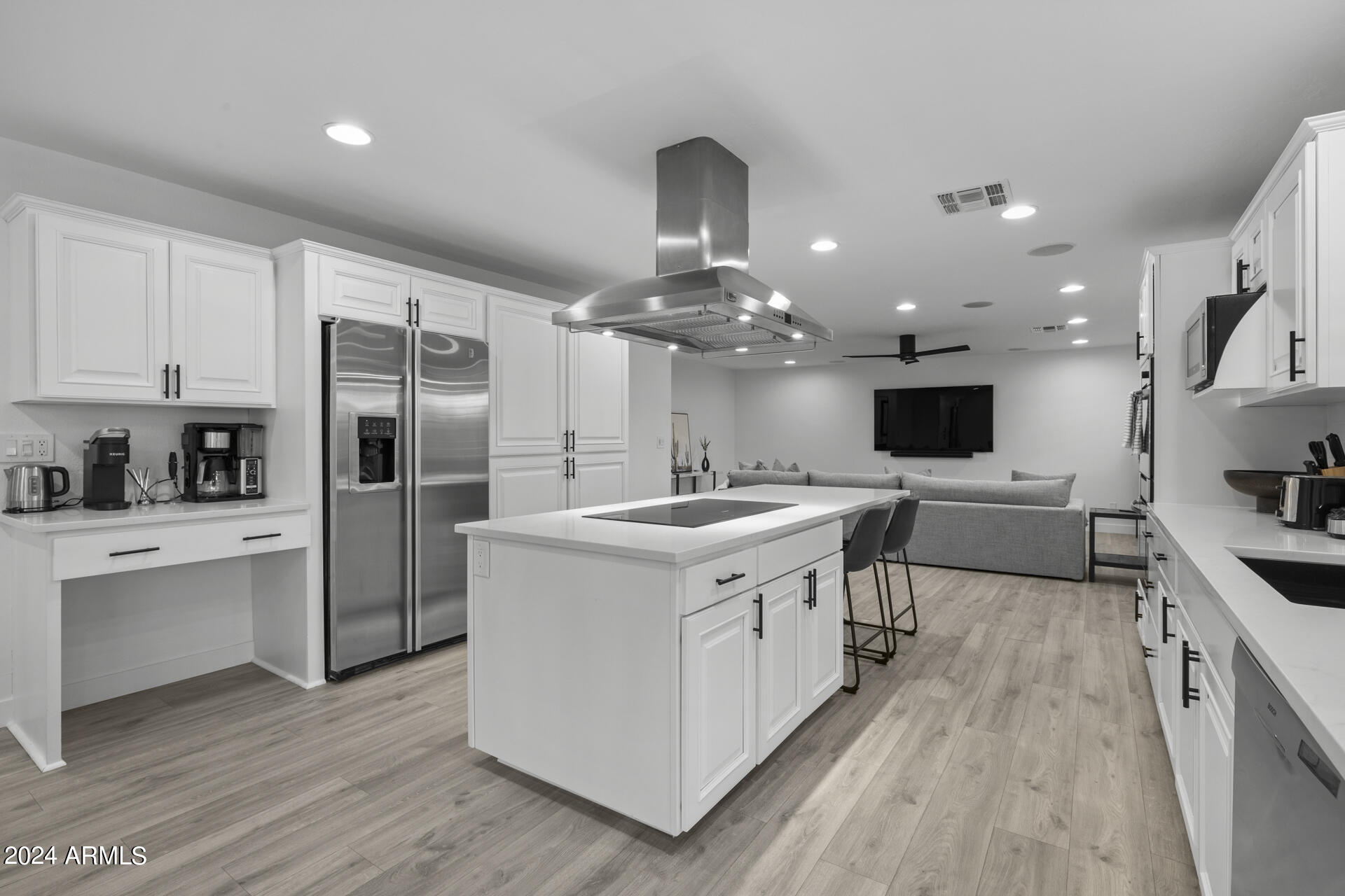8214 E CAMELBACK Road