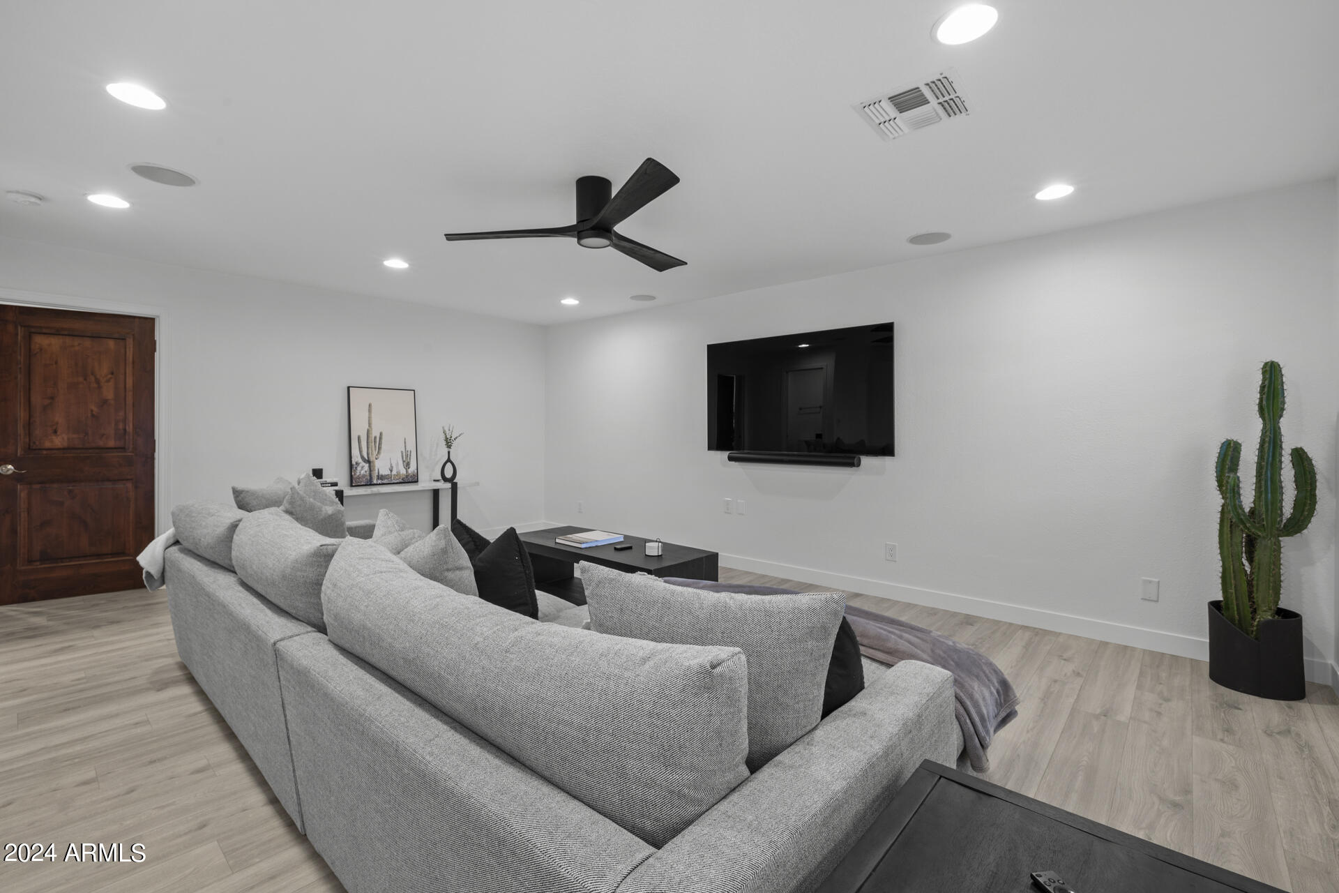 8214 E CAMELBACK Road