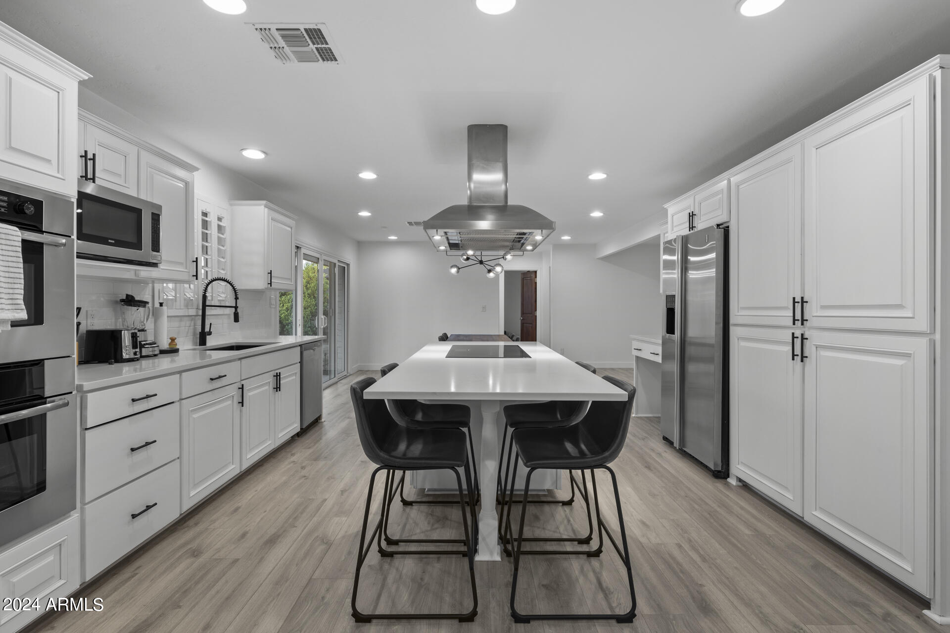 8214 E CAMELBACK Road