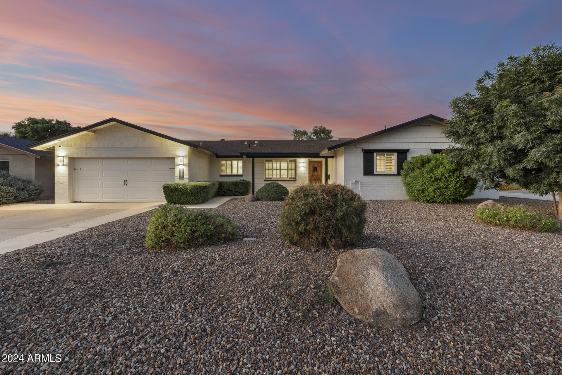 8214 E CAMELBACK Road