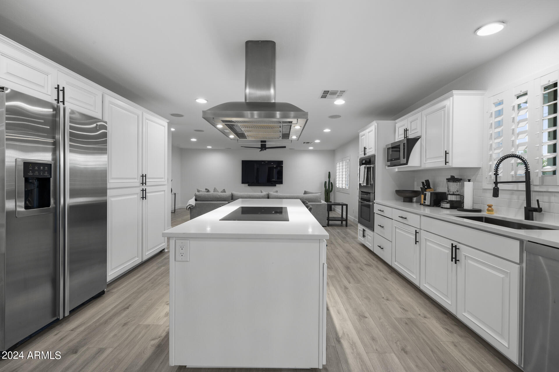 8214 E CAMELBACK Road