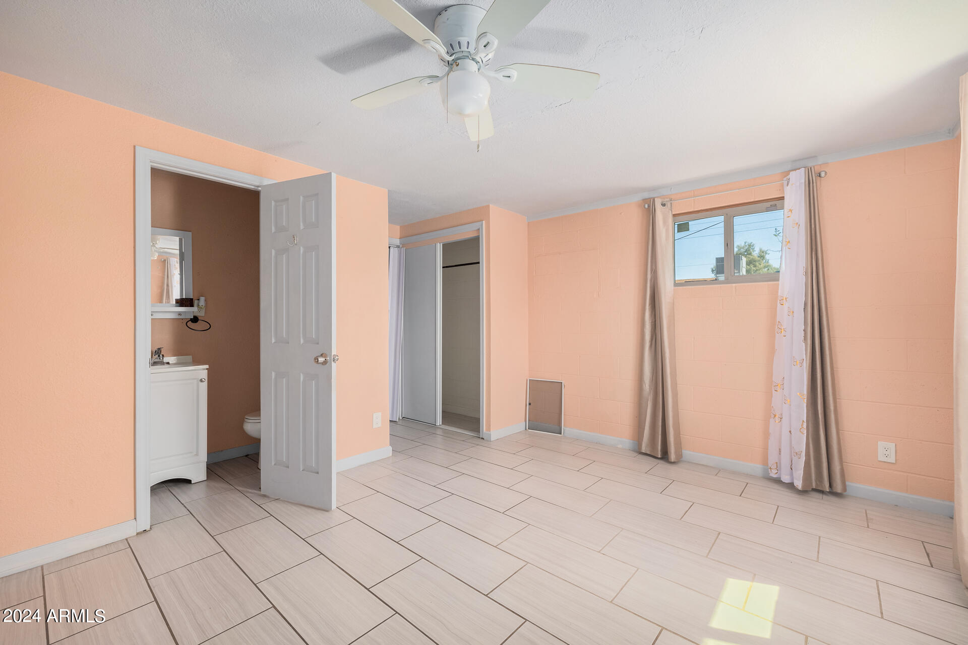 1621 S 15TH Drive