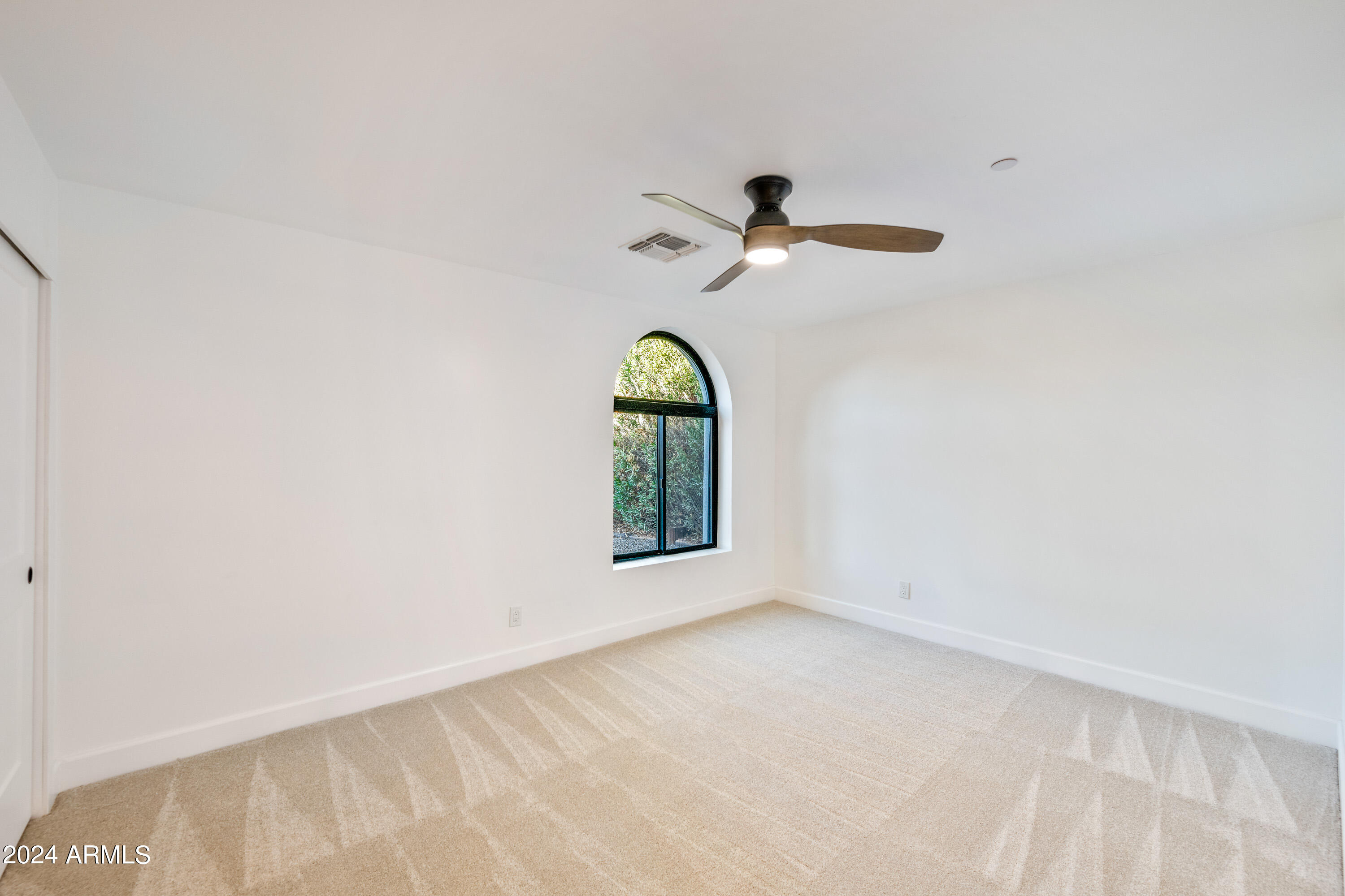 8513 E BELGIAN Trail