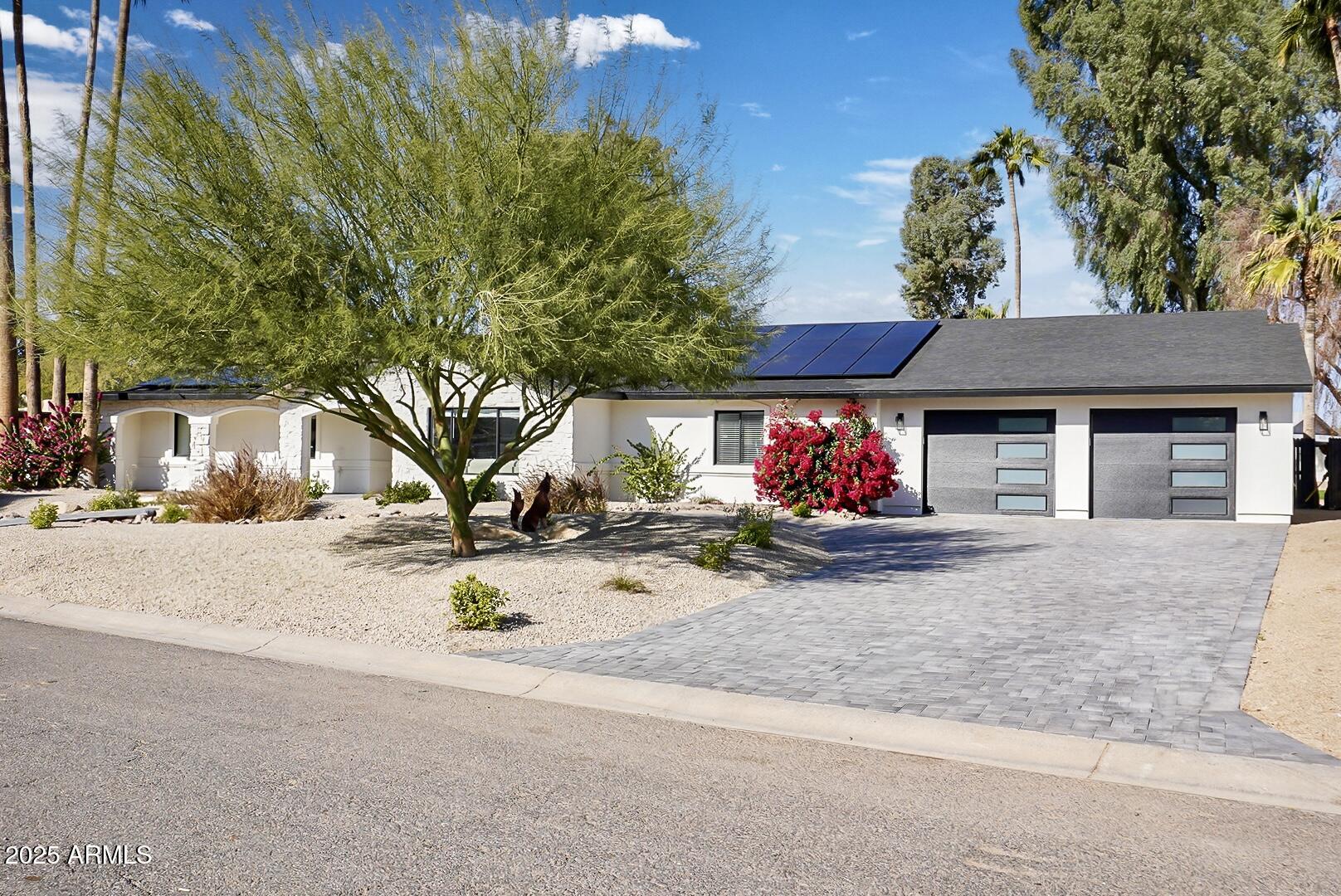 6102 E LARKSPUR Drive