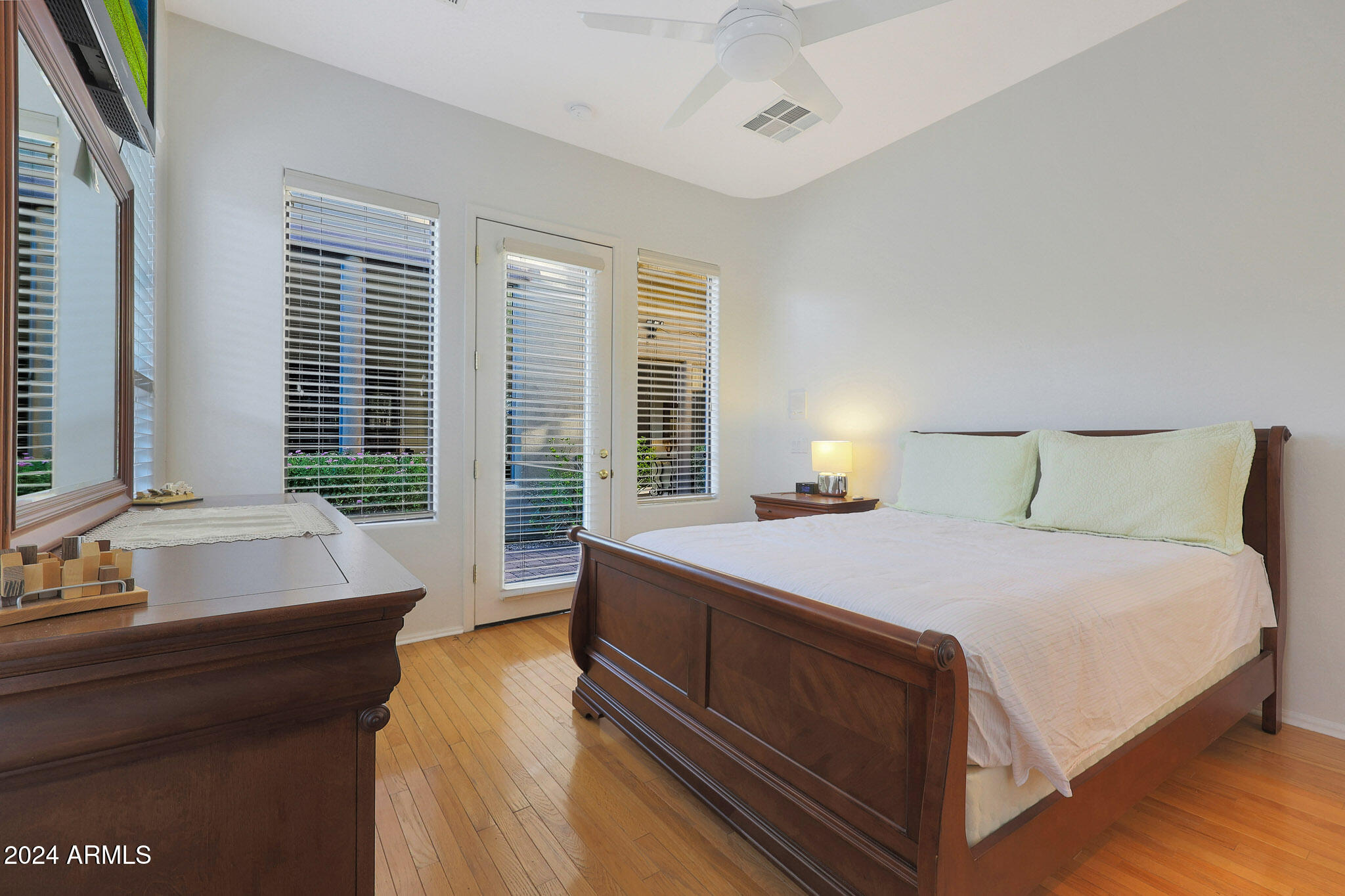 8146 E WING SHADOW Road