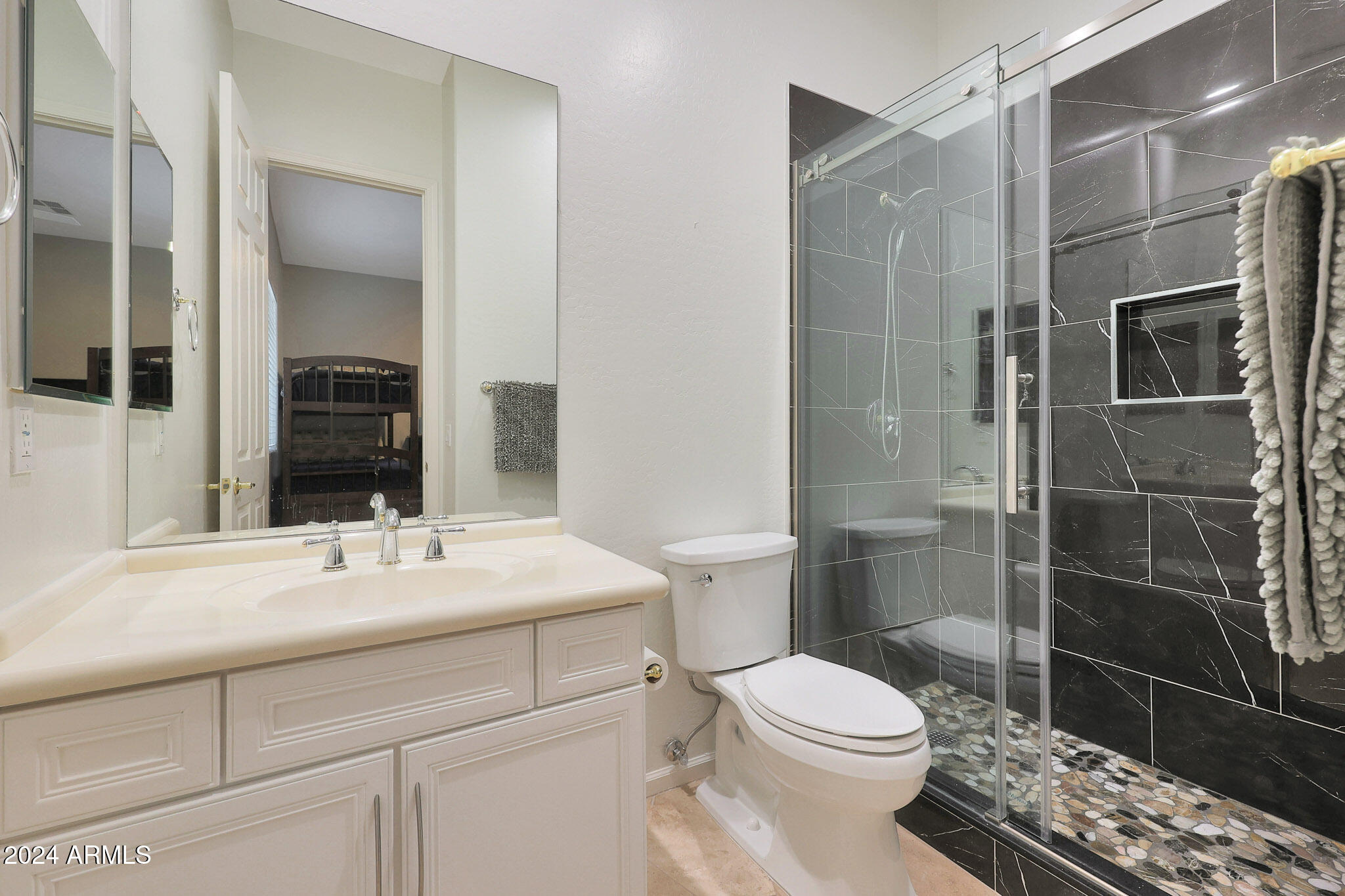 8146 E WING SHADOW Road