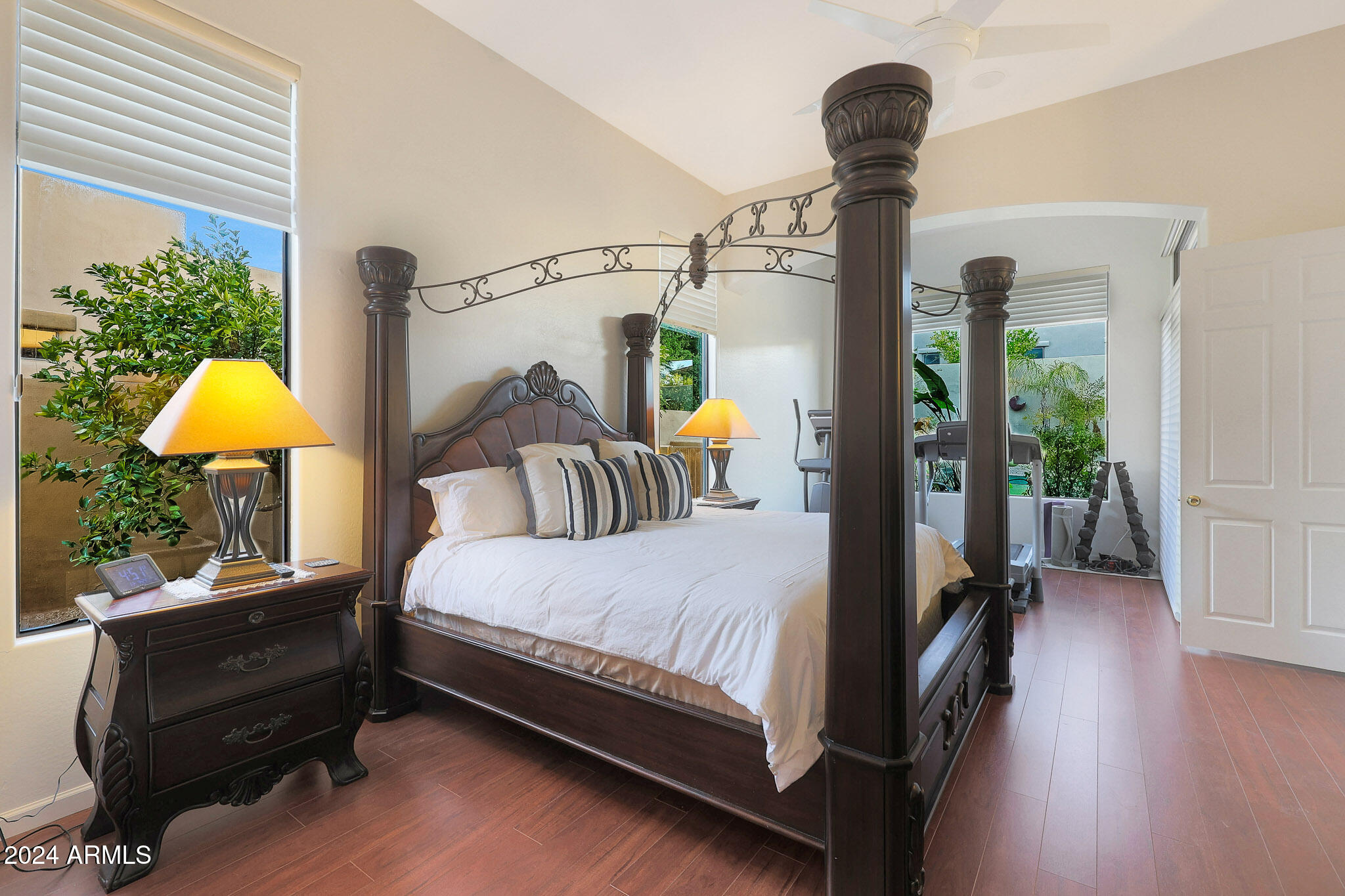 8146 E WING SHADOW Road