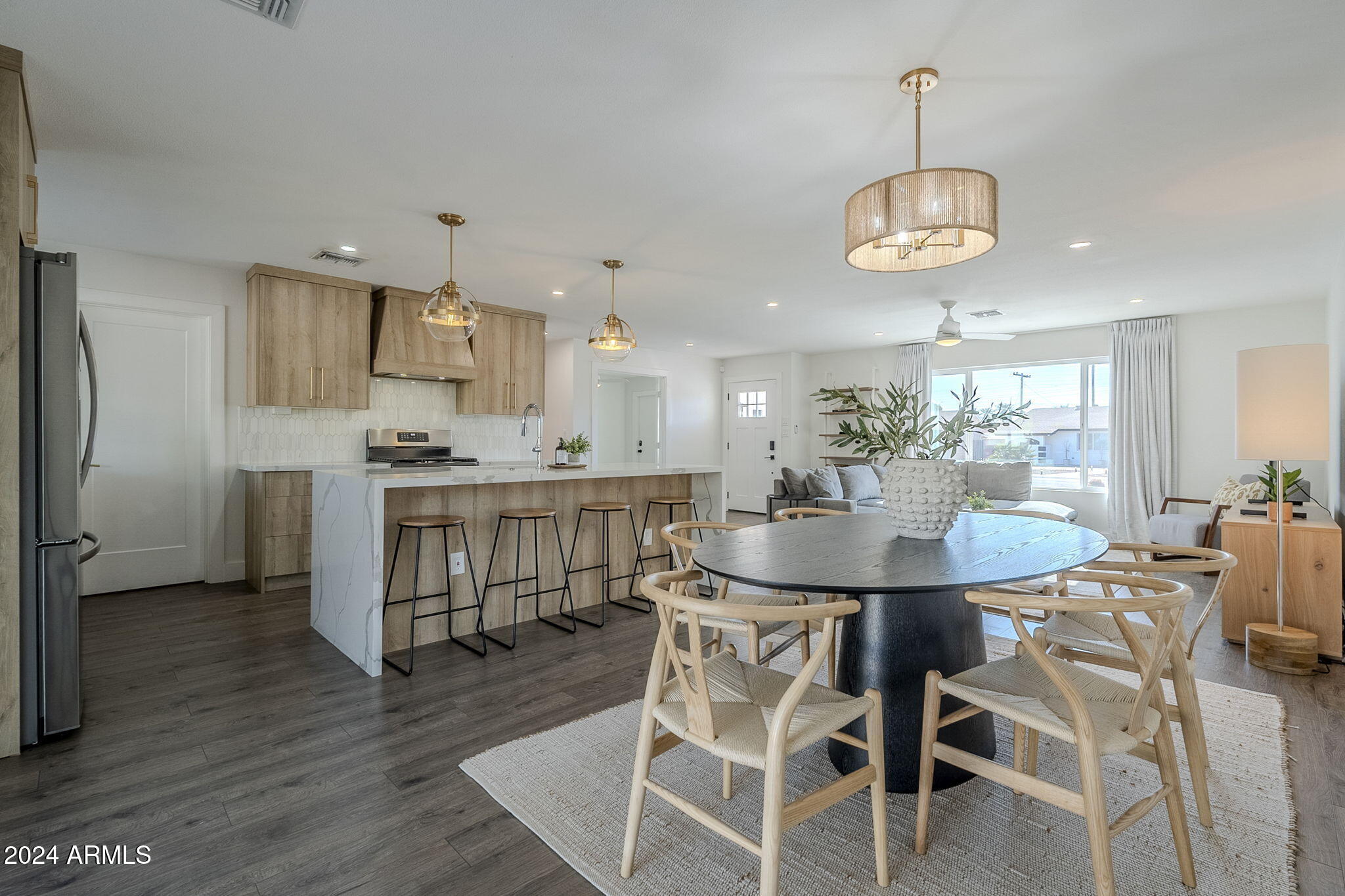 8644 E BONNIE ROSE Avenue