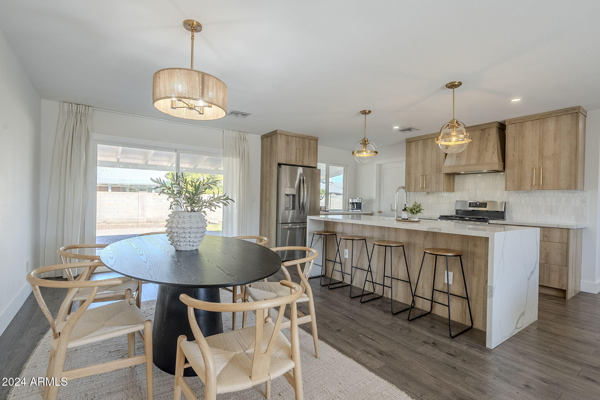 8644 E BONNIE ROSE Avenue