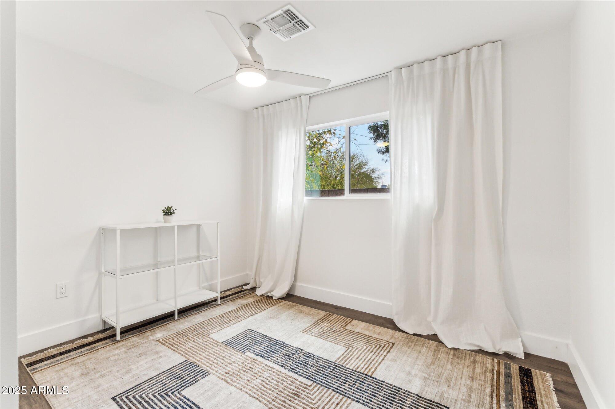 8644 E BONNIE ROSE Avenue