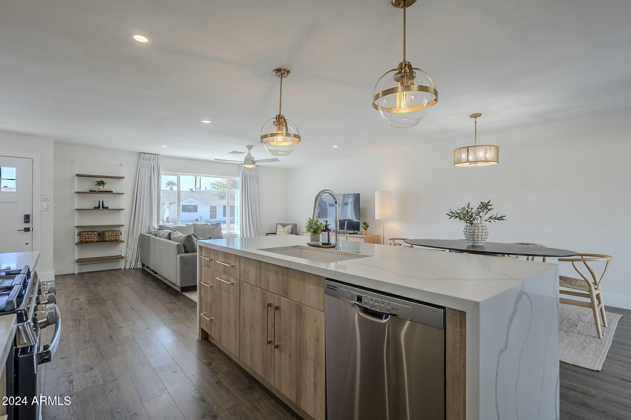 8644 E BONNIE ROSE Avenue