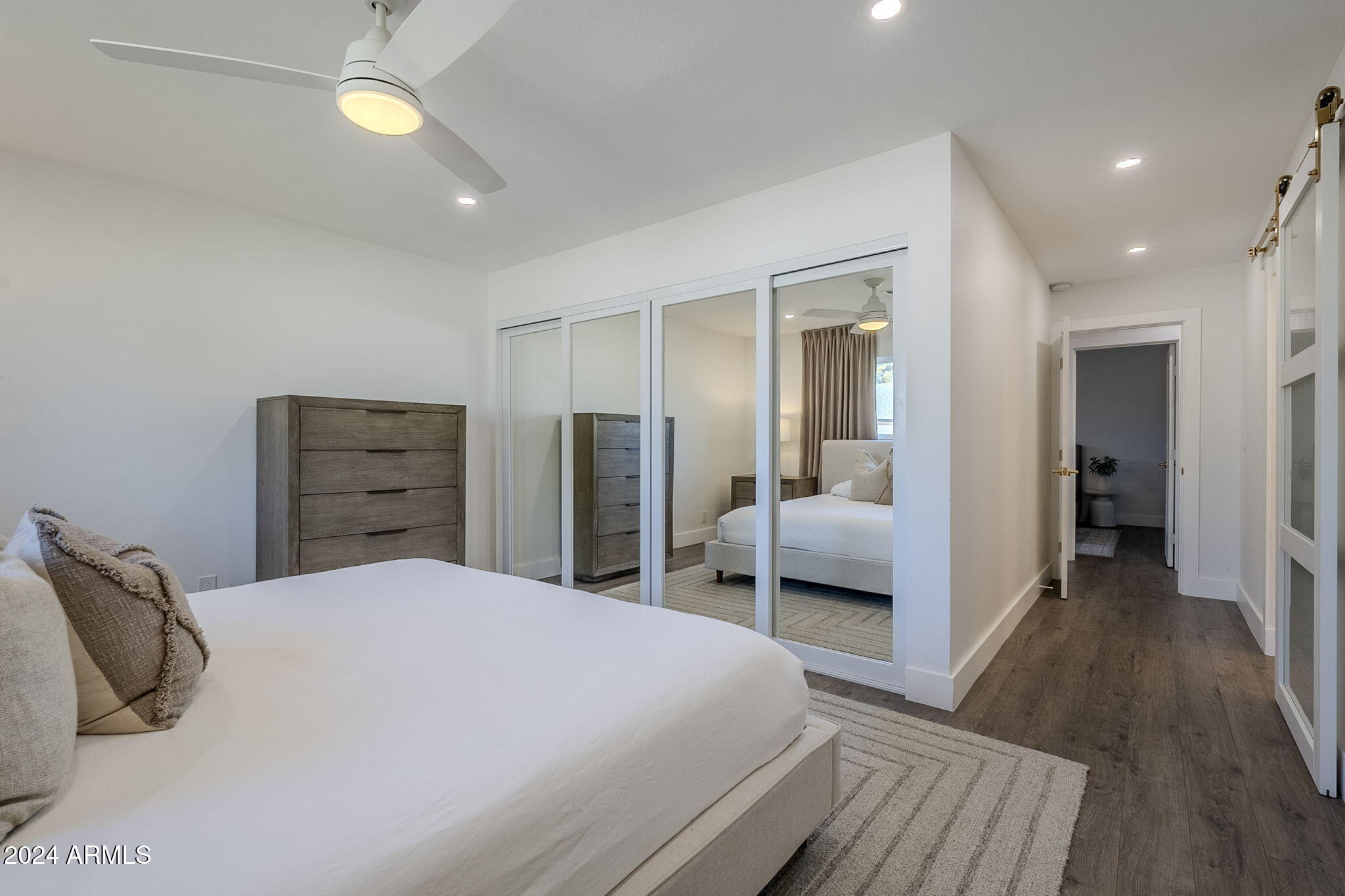 8644 E BONNIE ROSE Avenue