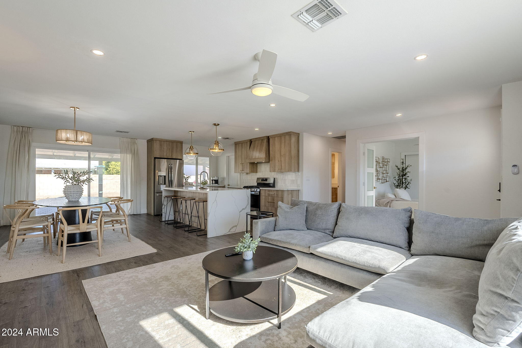 8644 E BONNIE ROSE Avenue