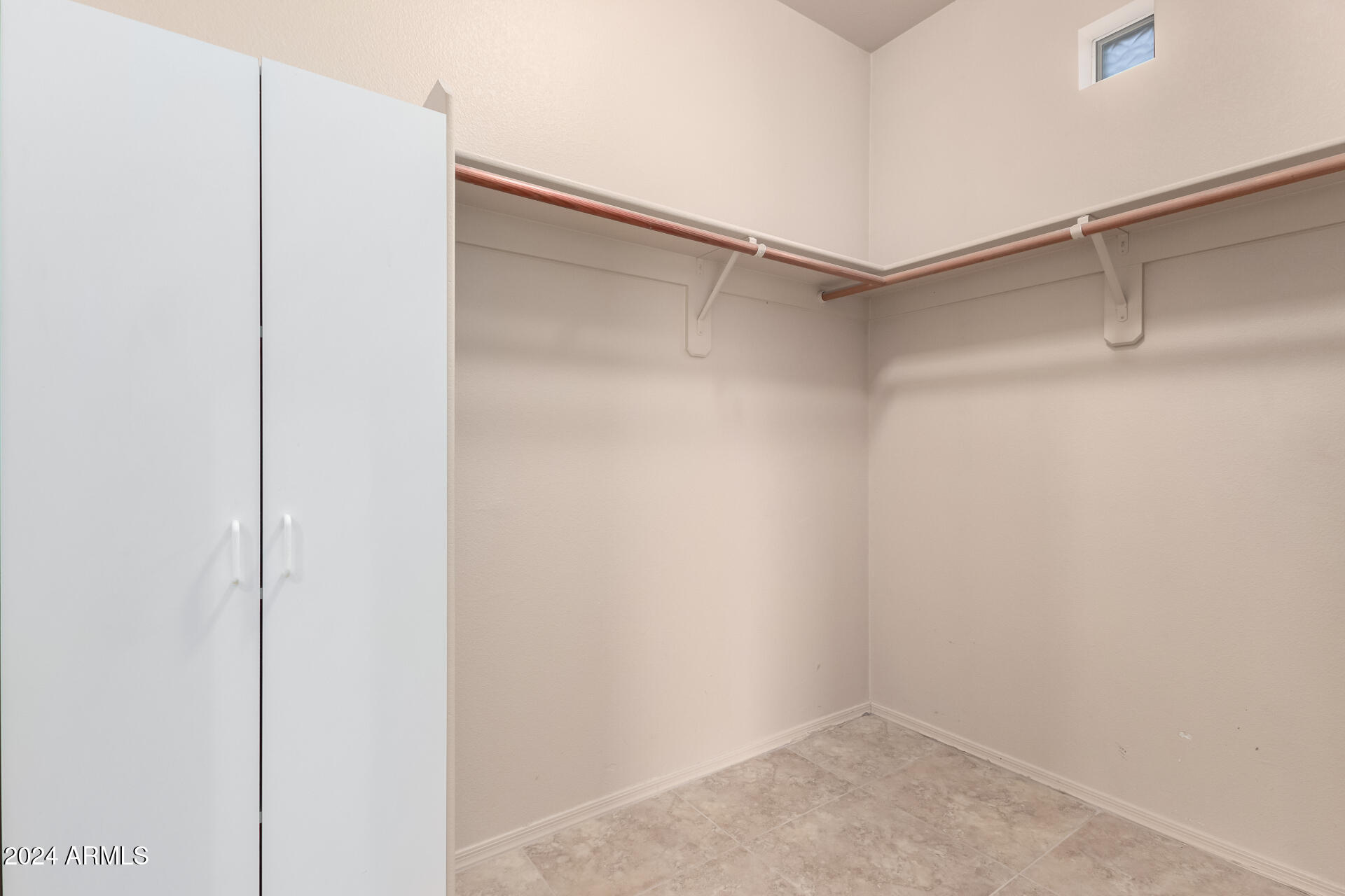 3221 N 37TH Street, 26