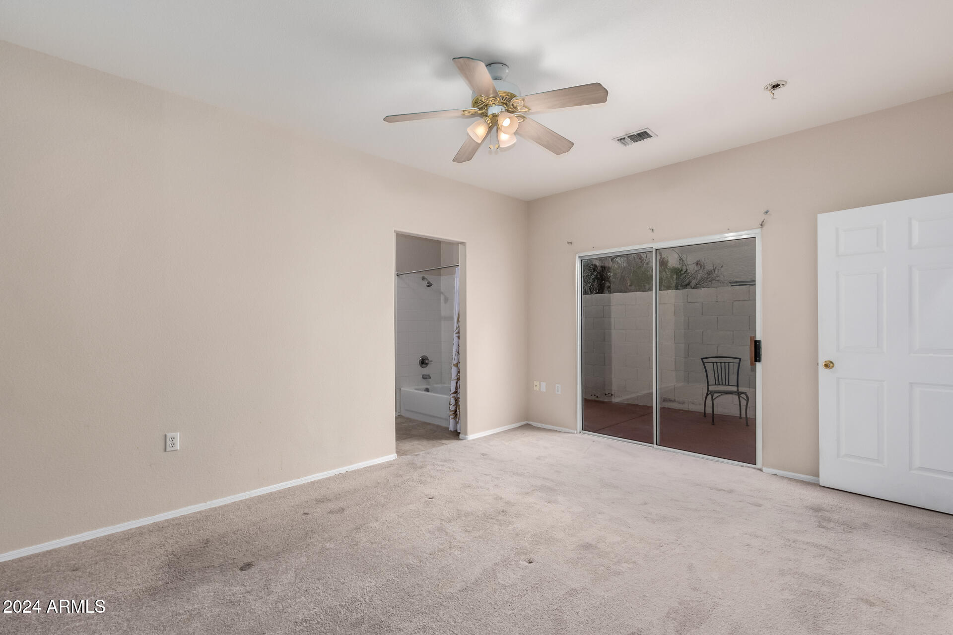 3221 N 37TH Street, 26