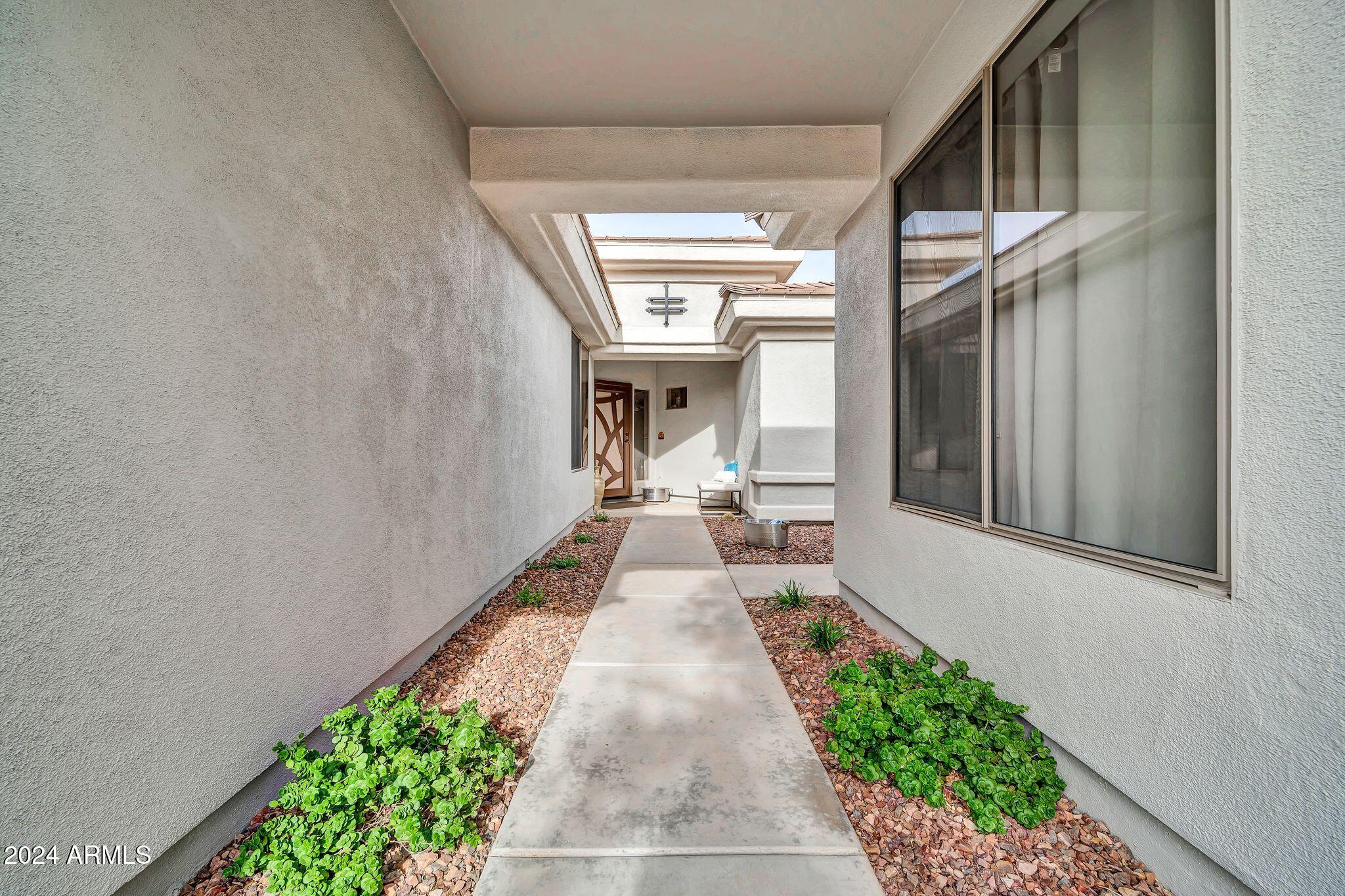 2410 W Muirfield Drive