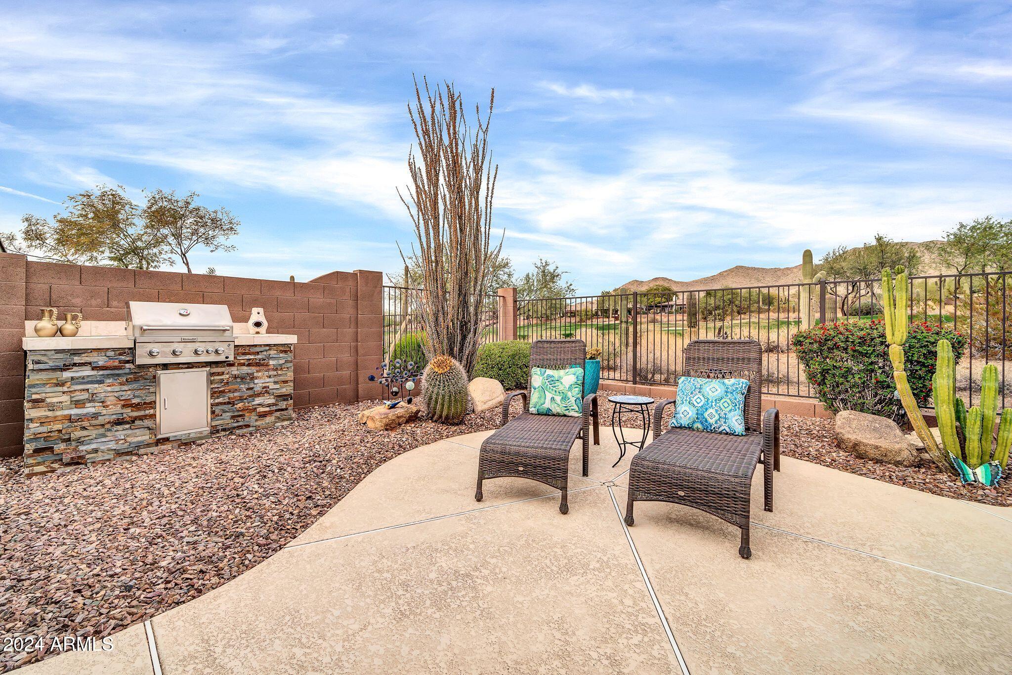 2410 W Muirfield Drive