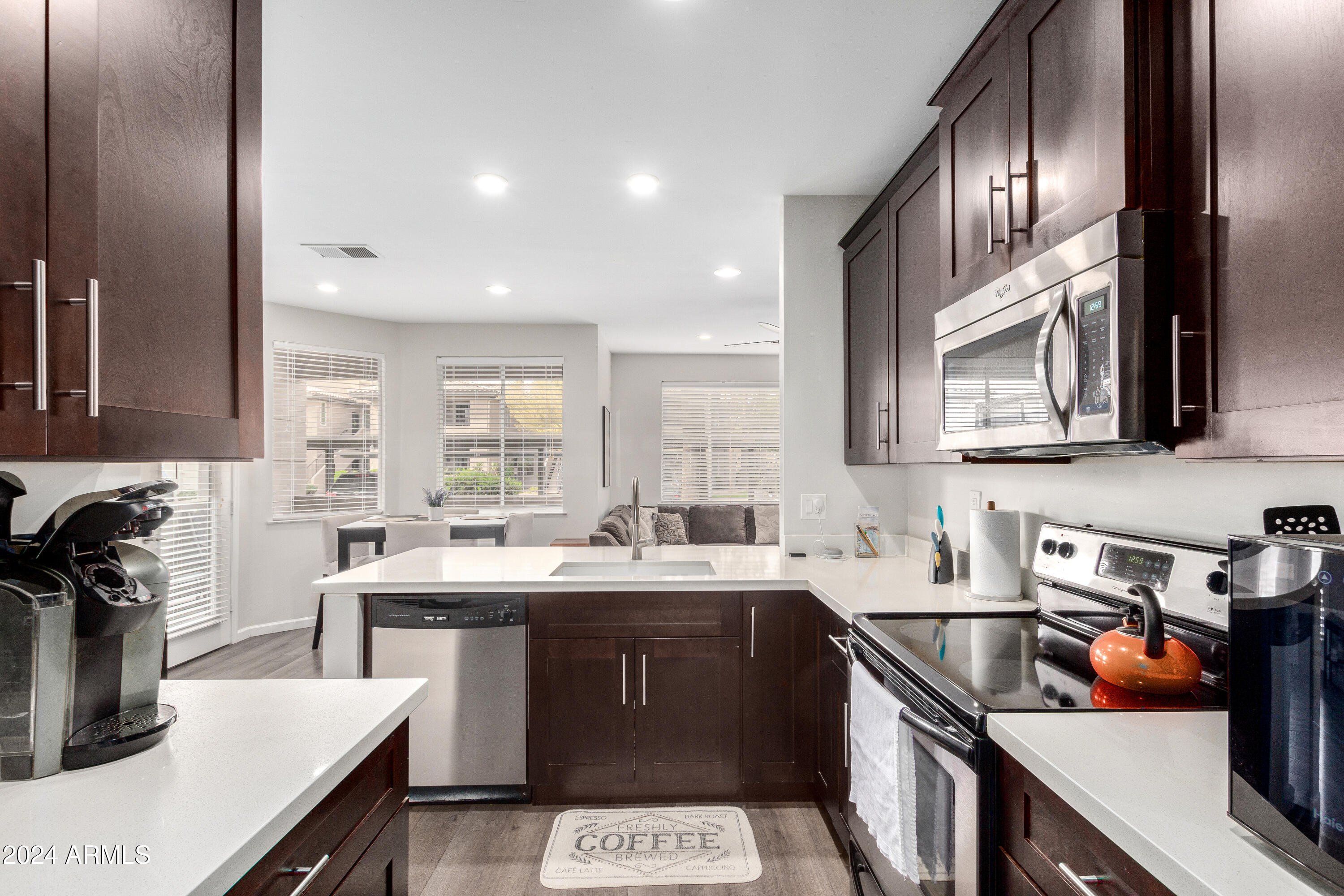 7009 E ACOMA Drive, 1143