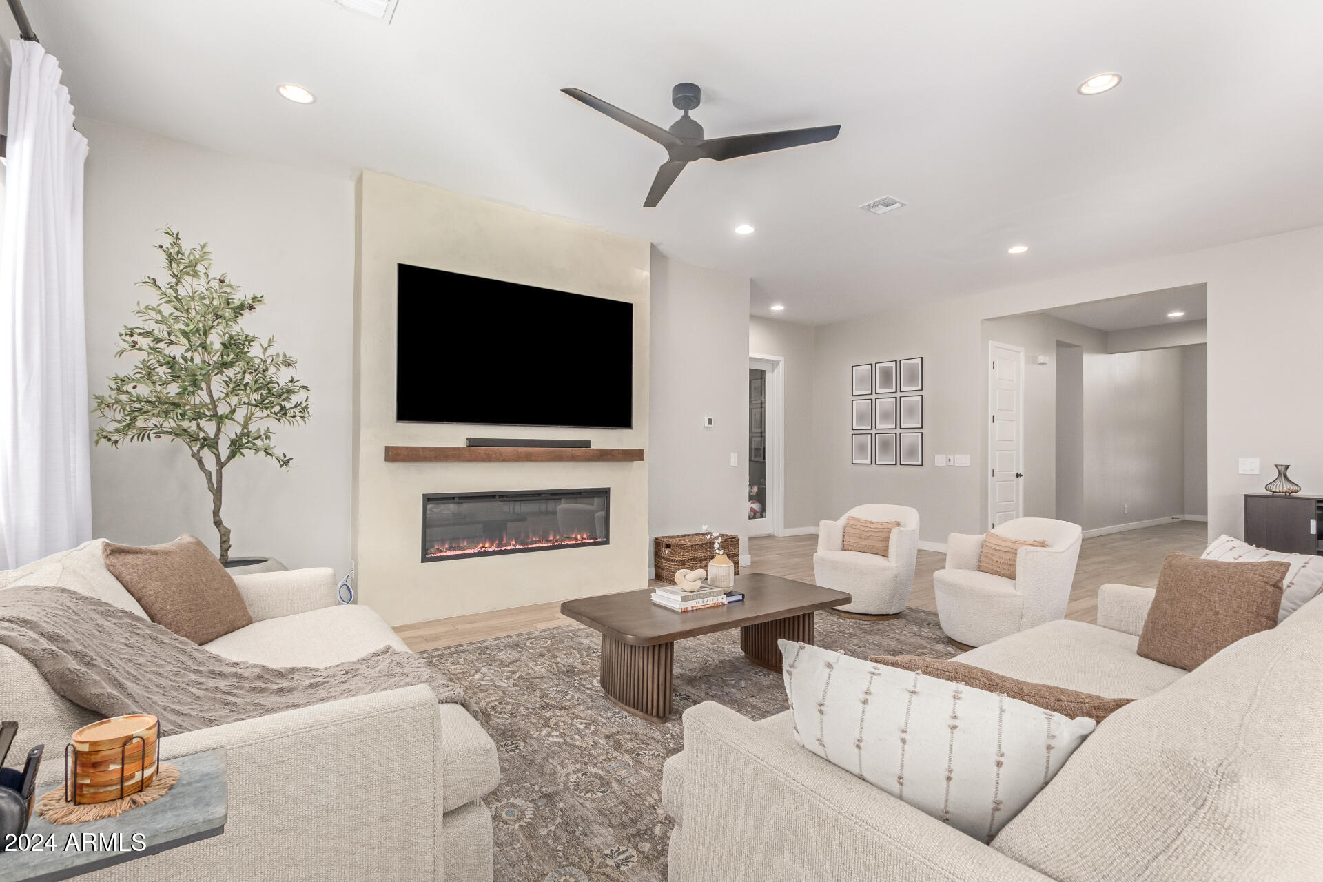 933 E PIEDMONT Road