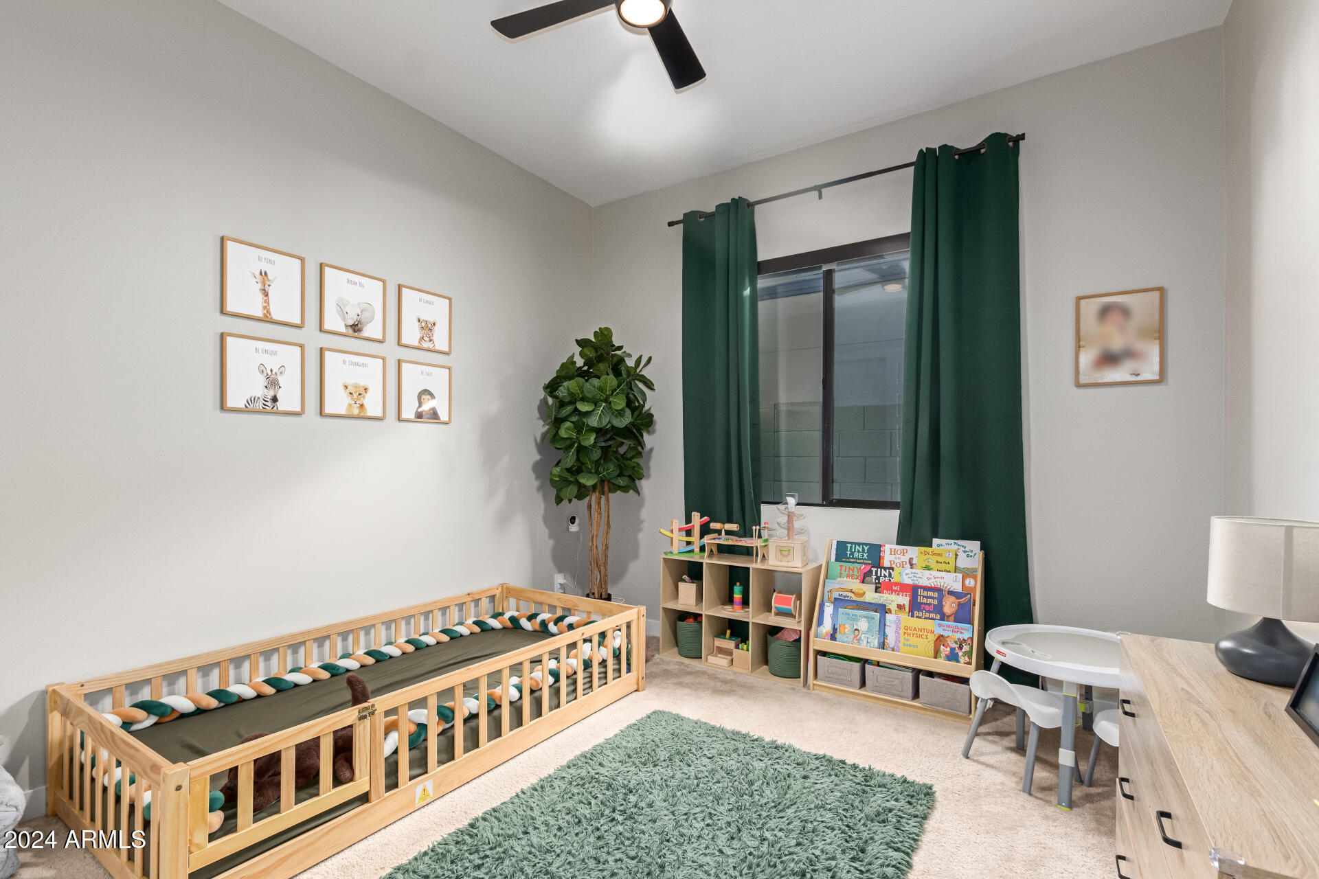 933 E PIEDMONT Road
