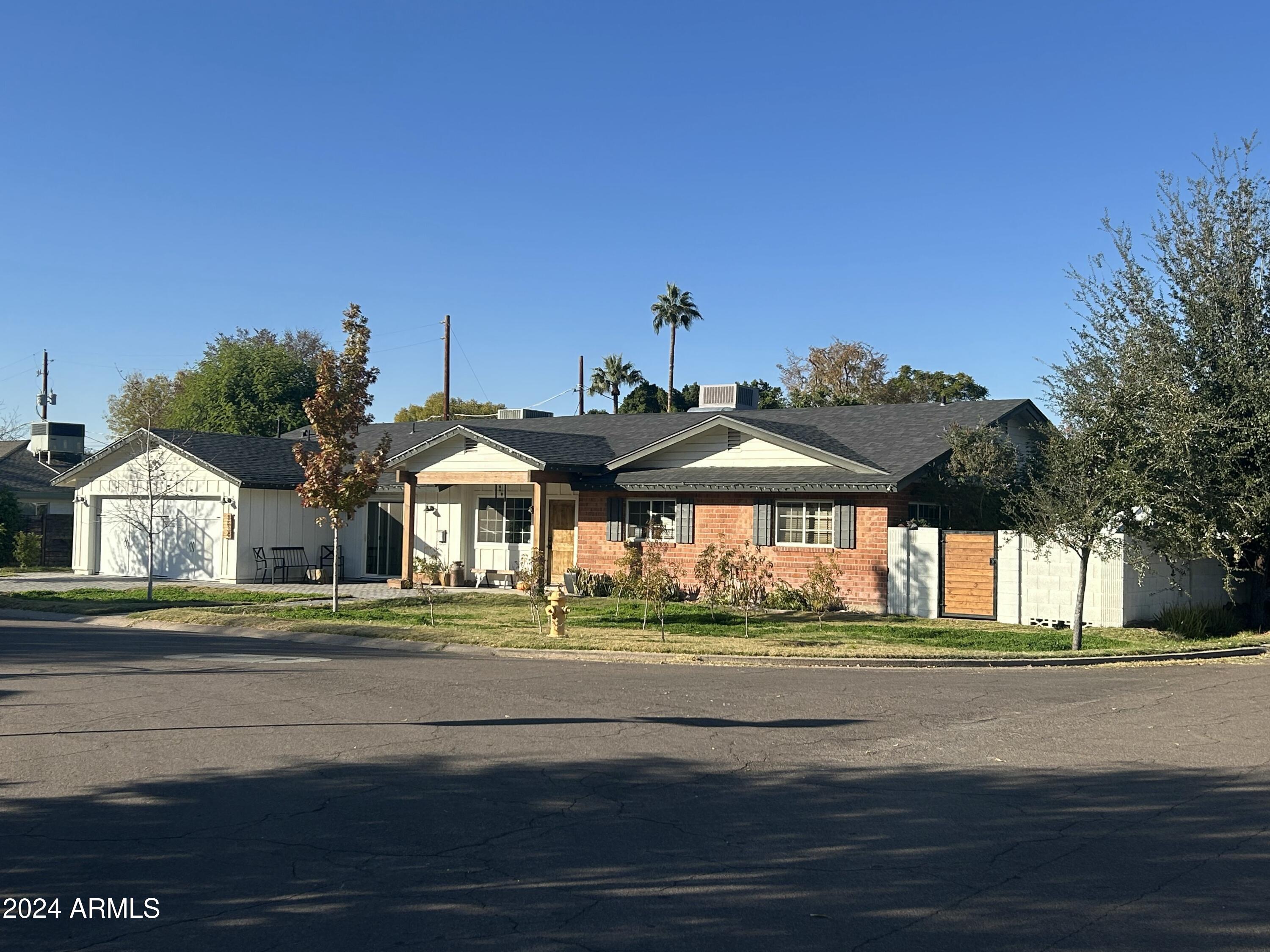 5217 N 18TH Place