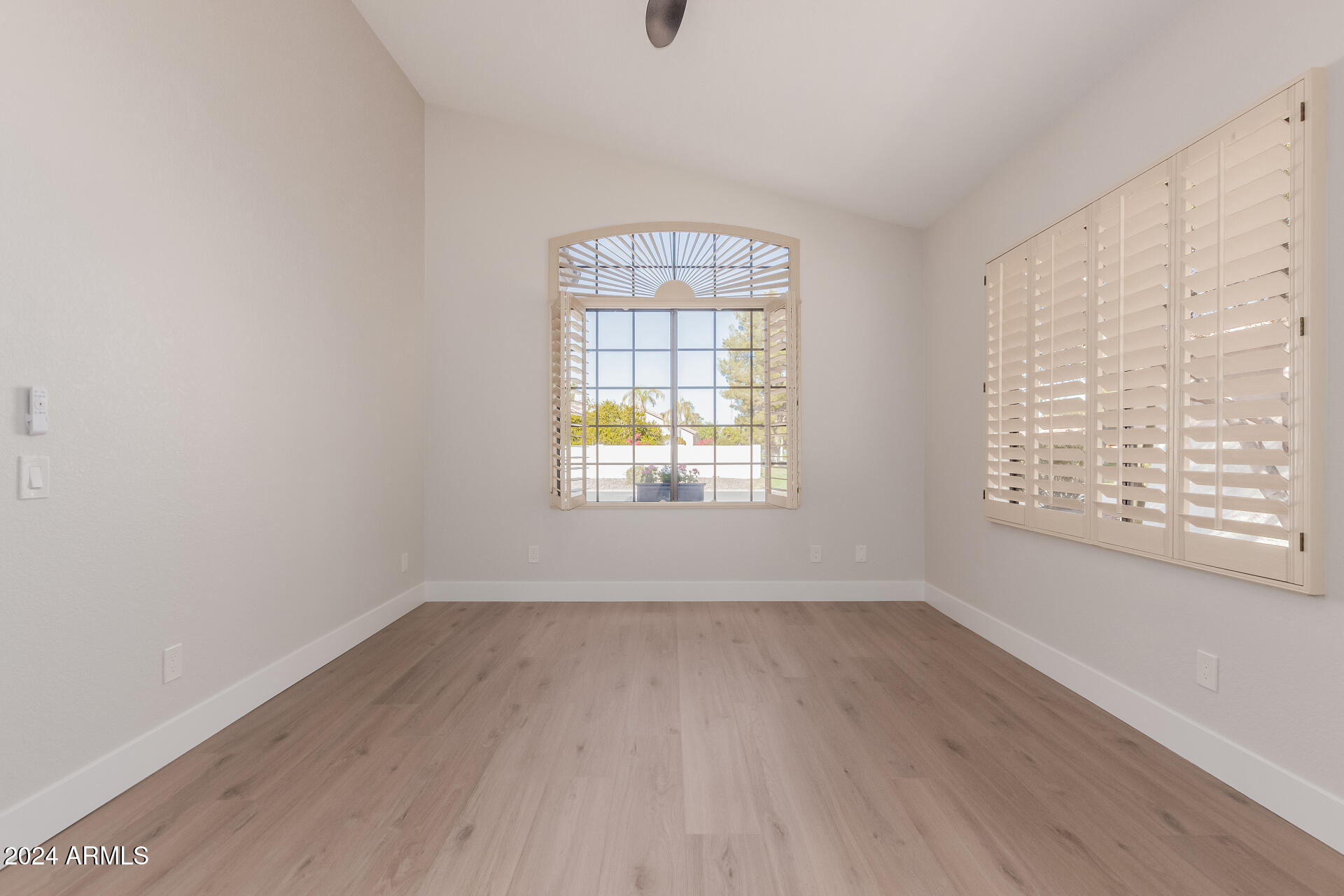 10705 E CHAMPAGNE Drive