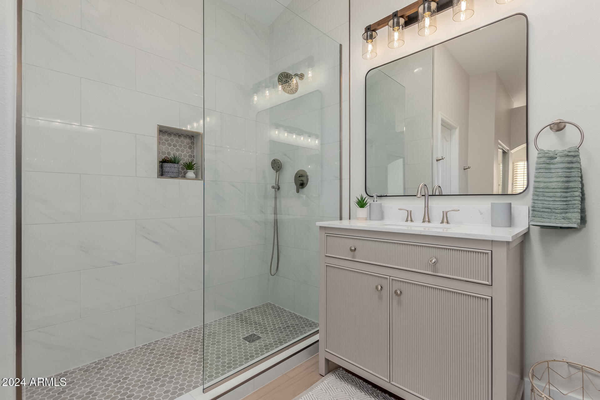 10705 E CHAMPAGNE Drive