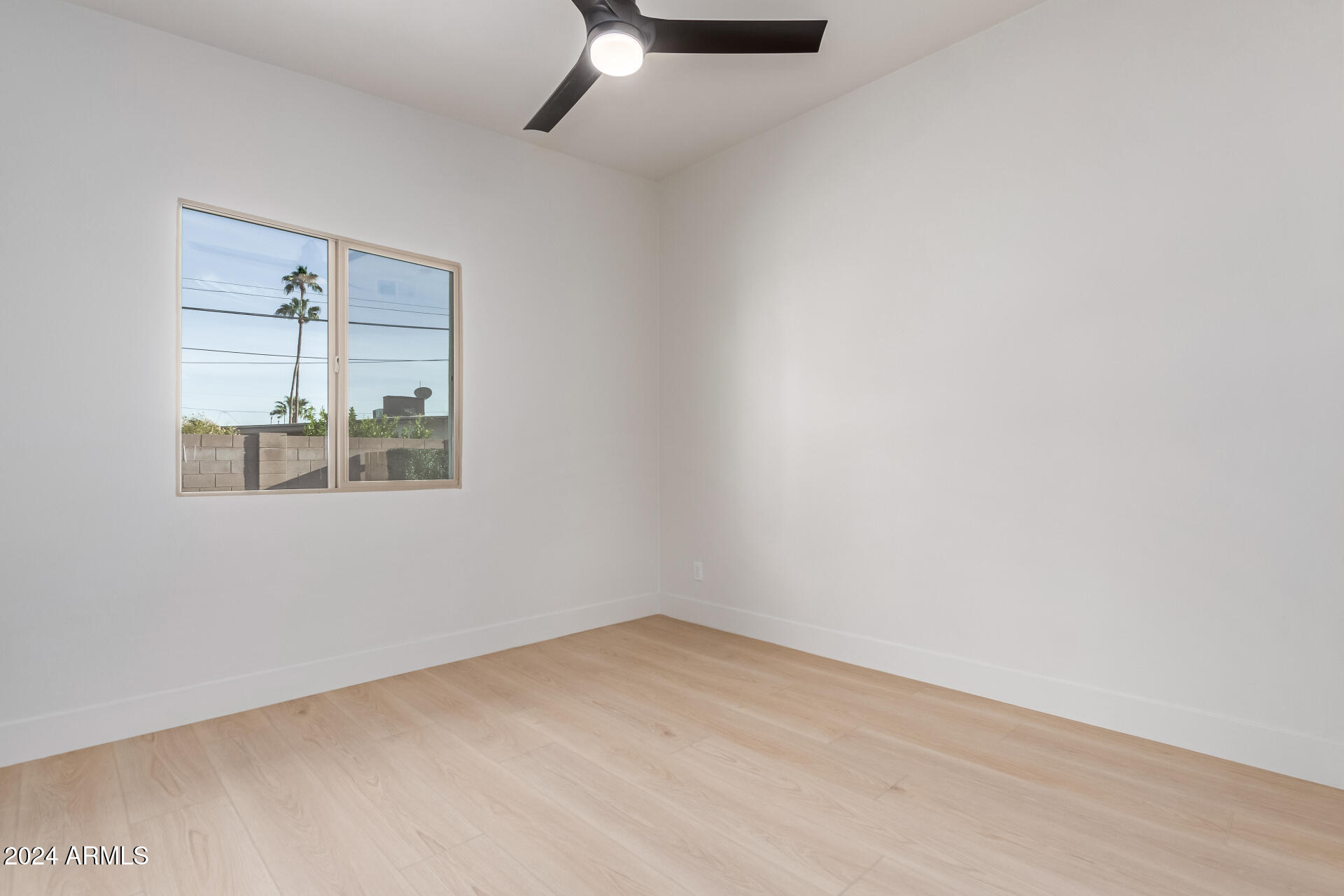 3753 E PARADISE Drive