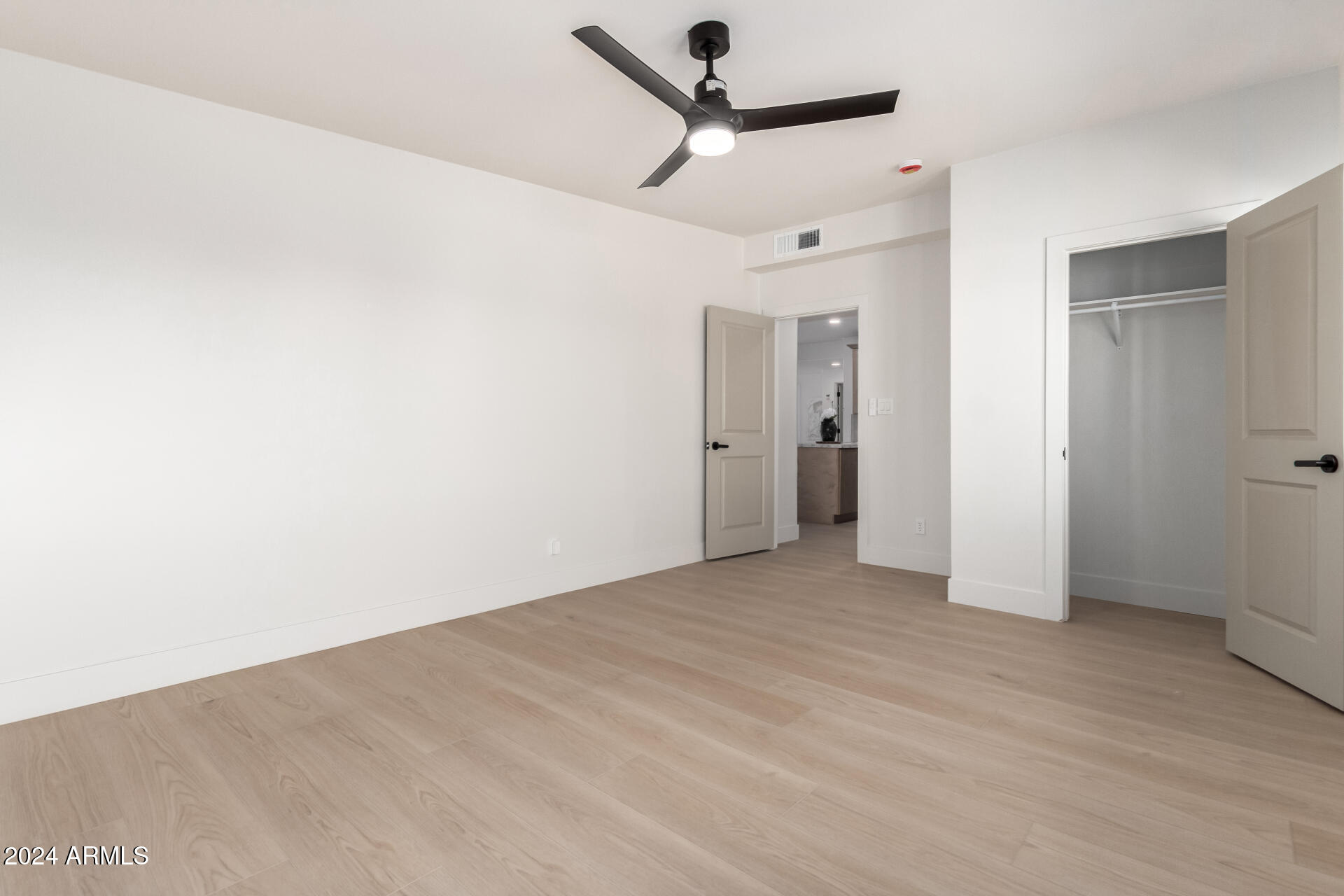 3753 E PARADISE Drive