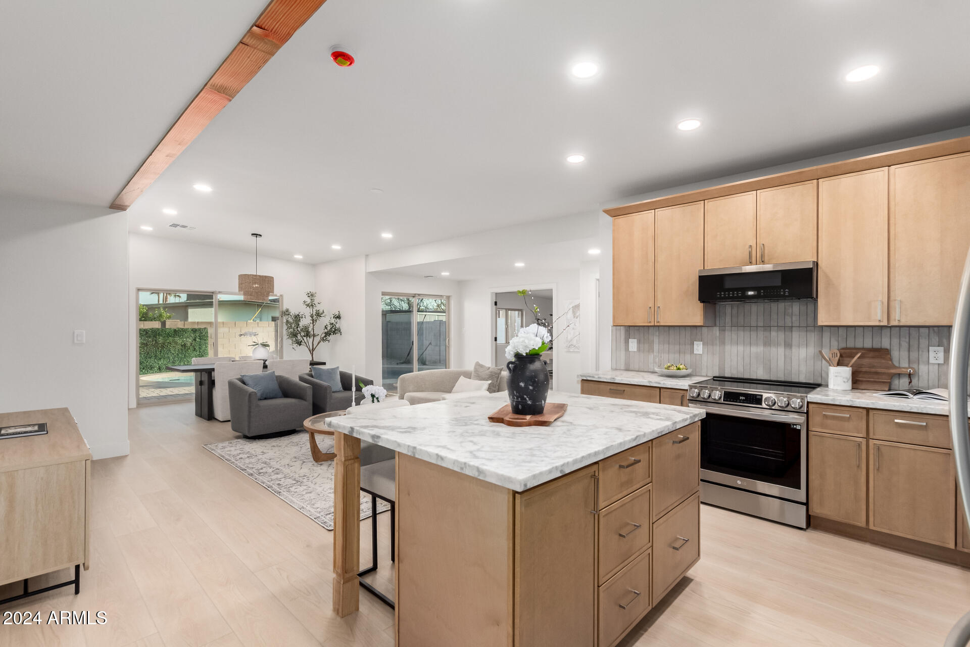 3753 E PARADISE Drive