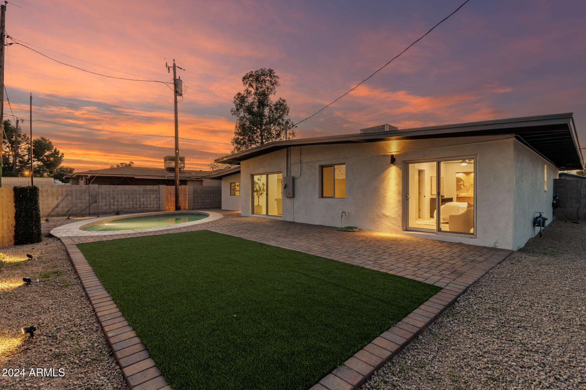 3753 E PARADISE Drive