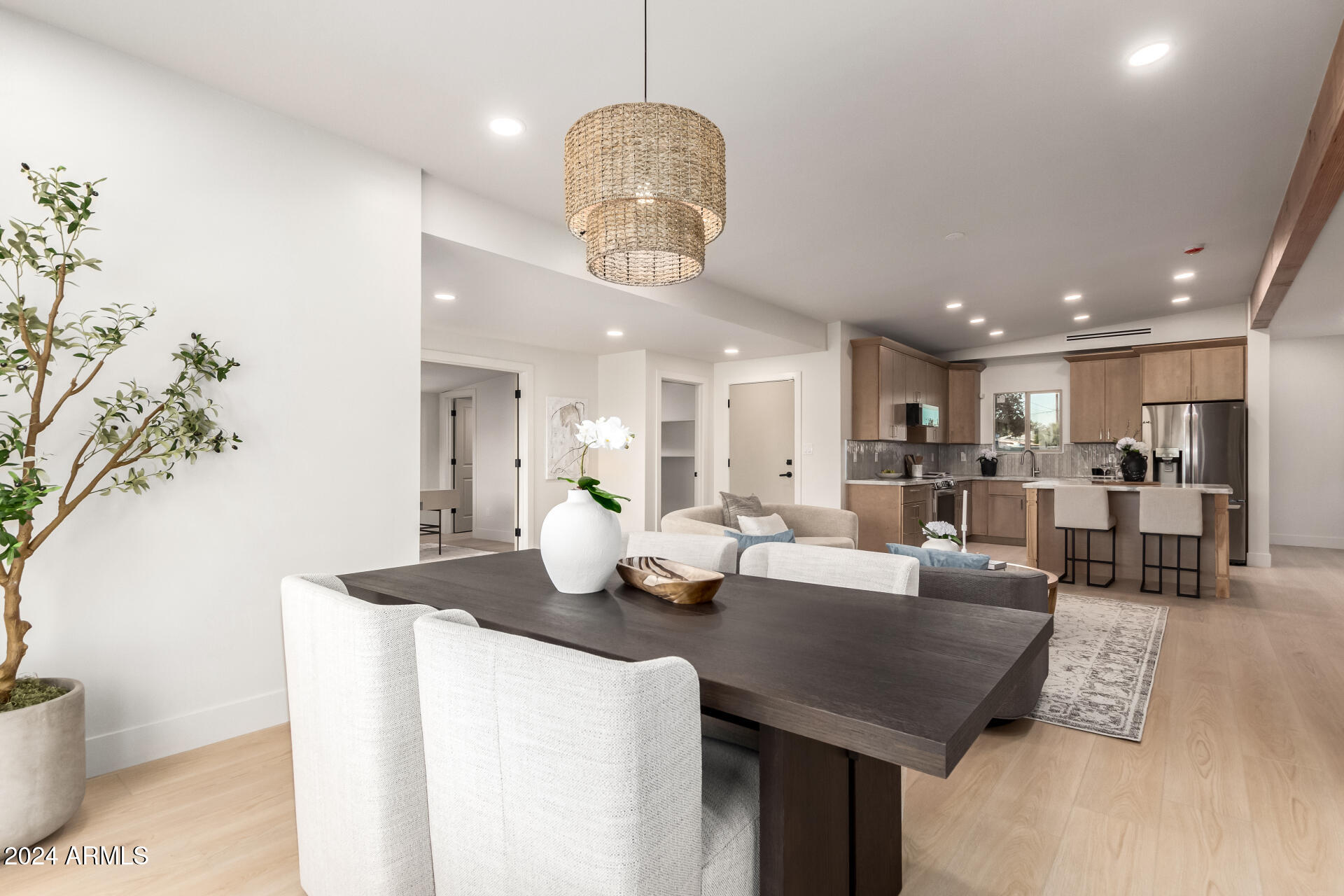 3753 E PARADISE Drive