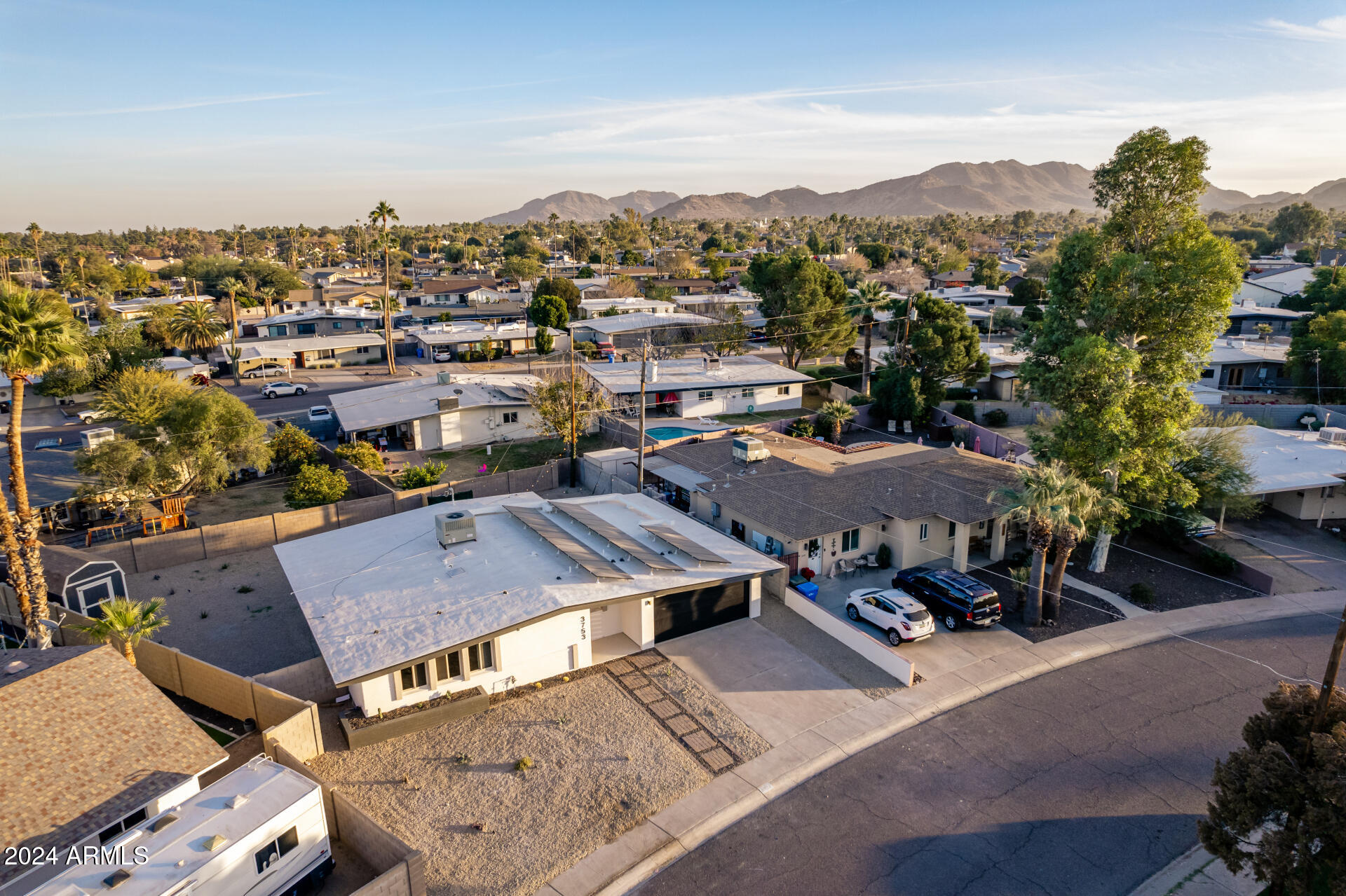 3753 E PARADISE Drive