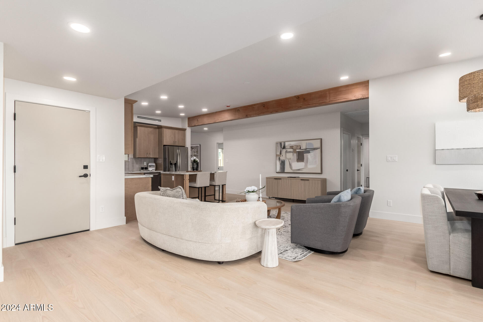 3753 E PARADISE Drive