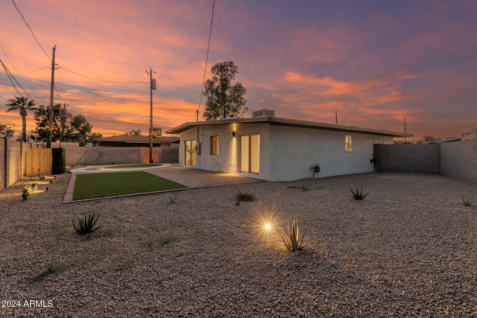 3753 E PARADISE Drive