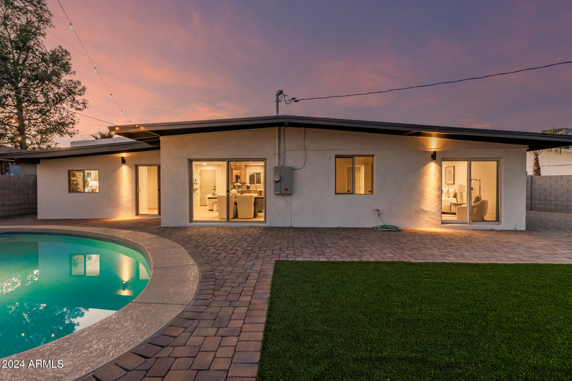 3753 E PARADISE Drive