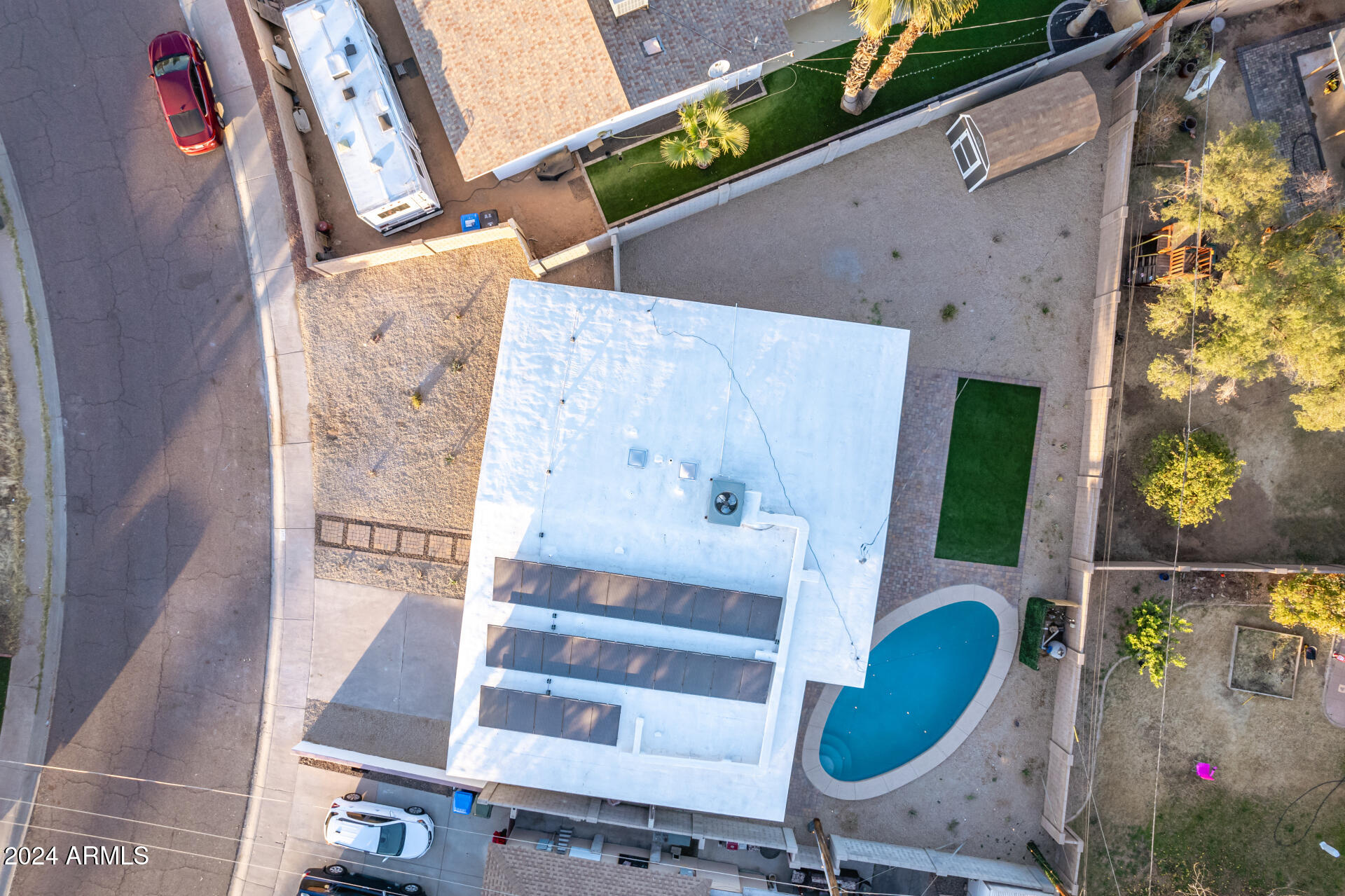 3753 E PARADISE Drive