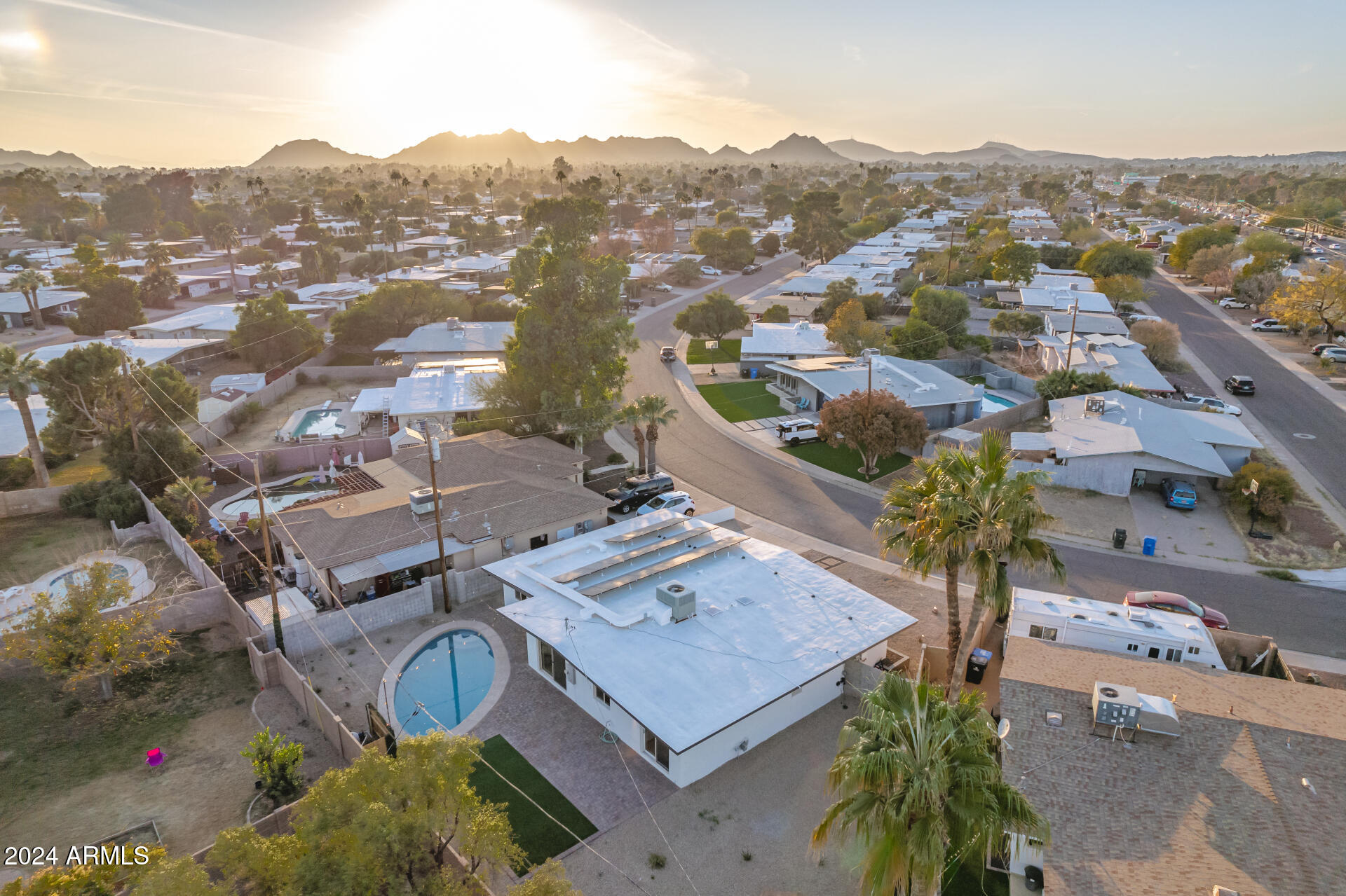 3753 E PARADISE Drive