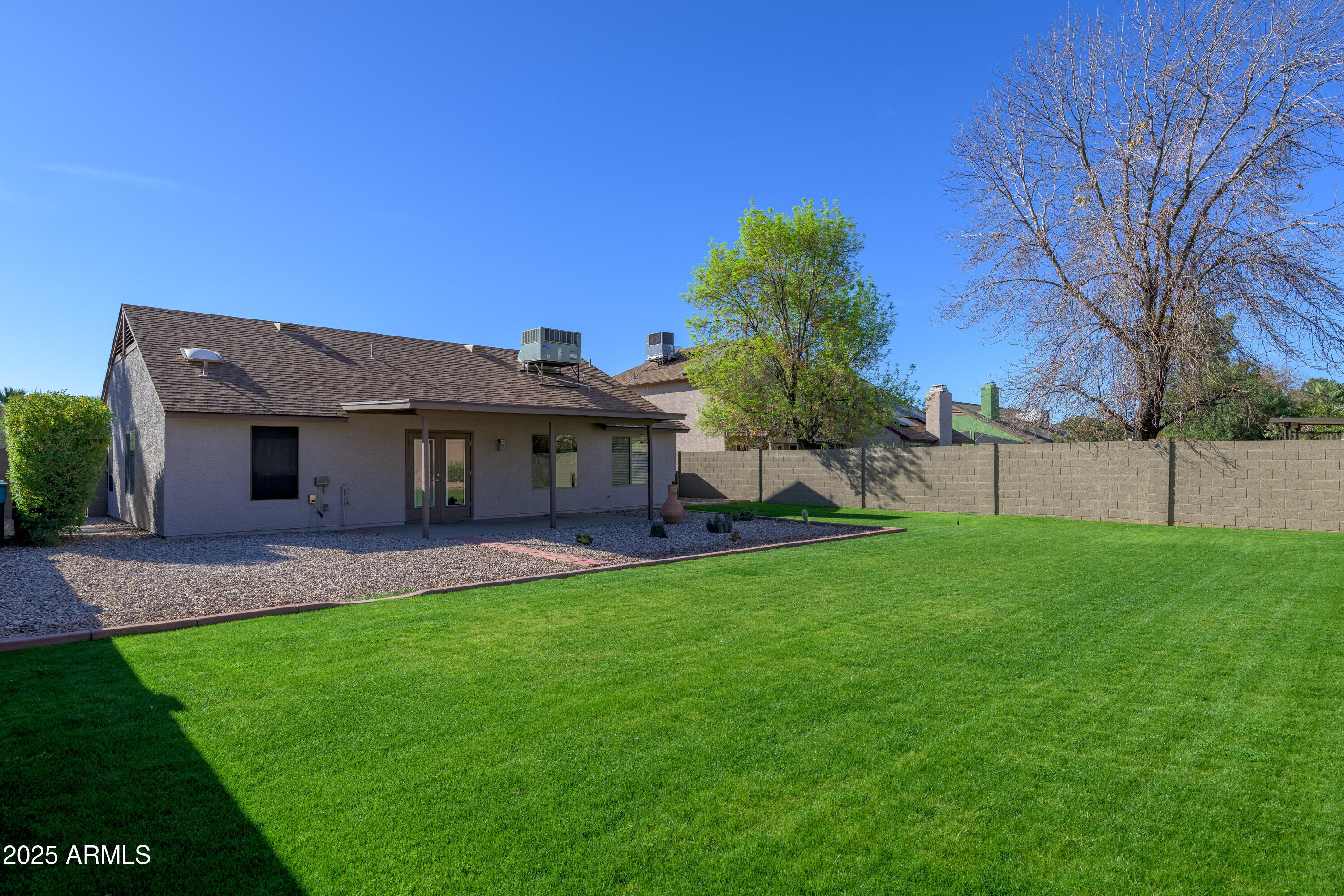 4226 E EVERETT Drive