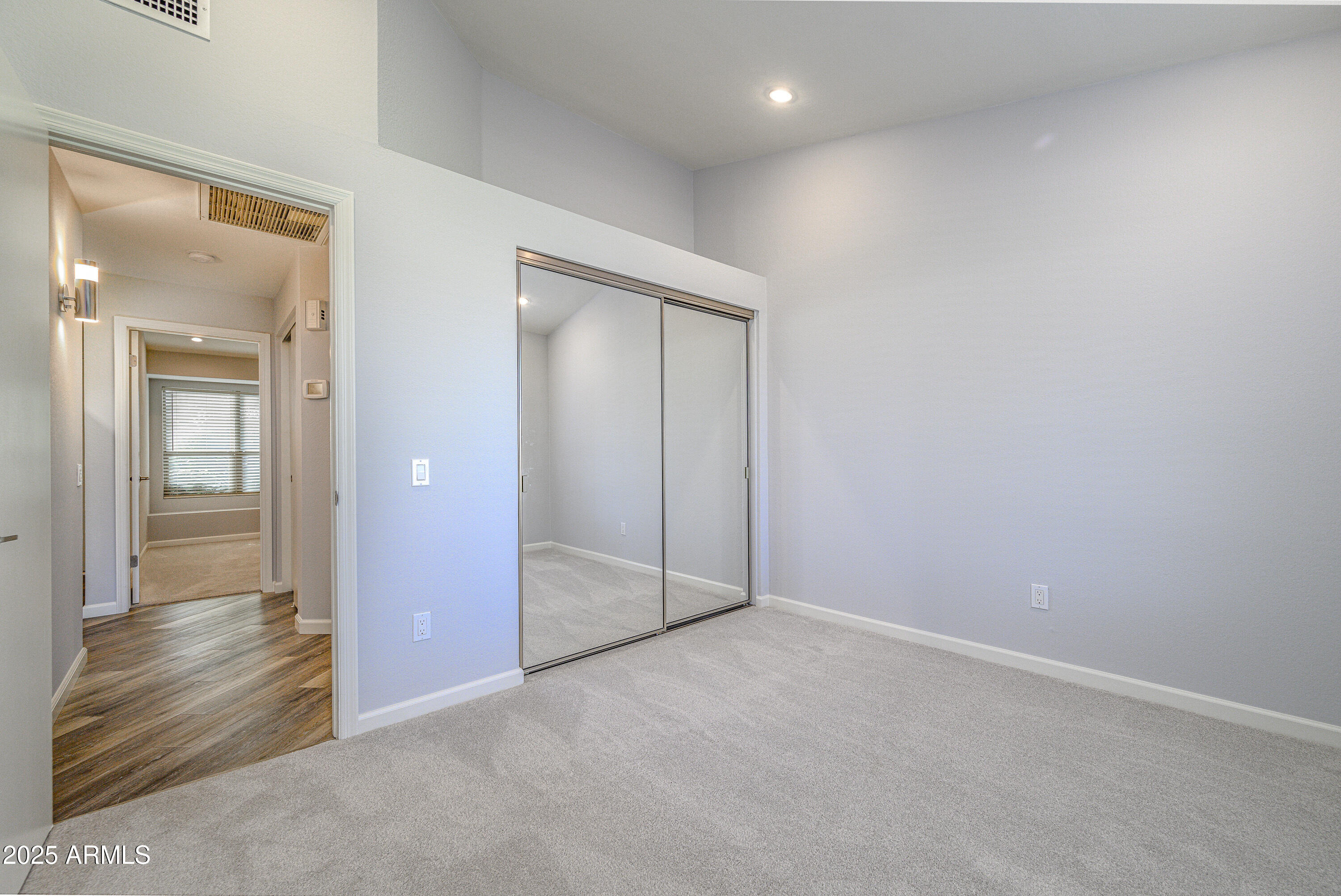 4226 E EVERETT Drive